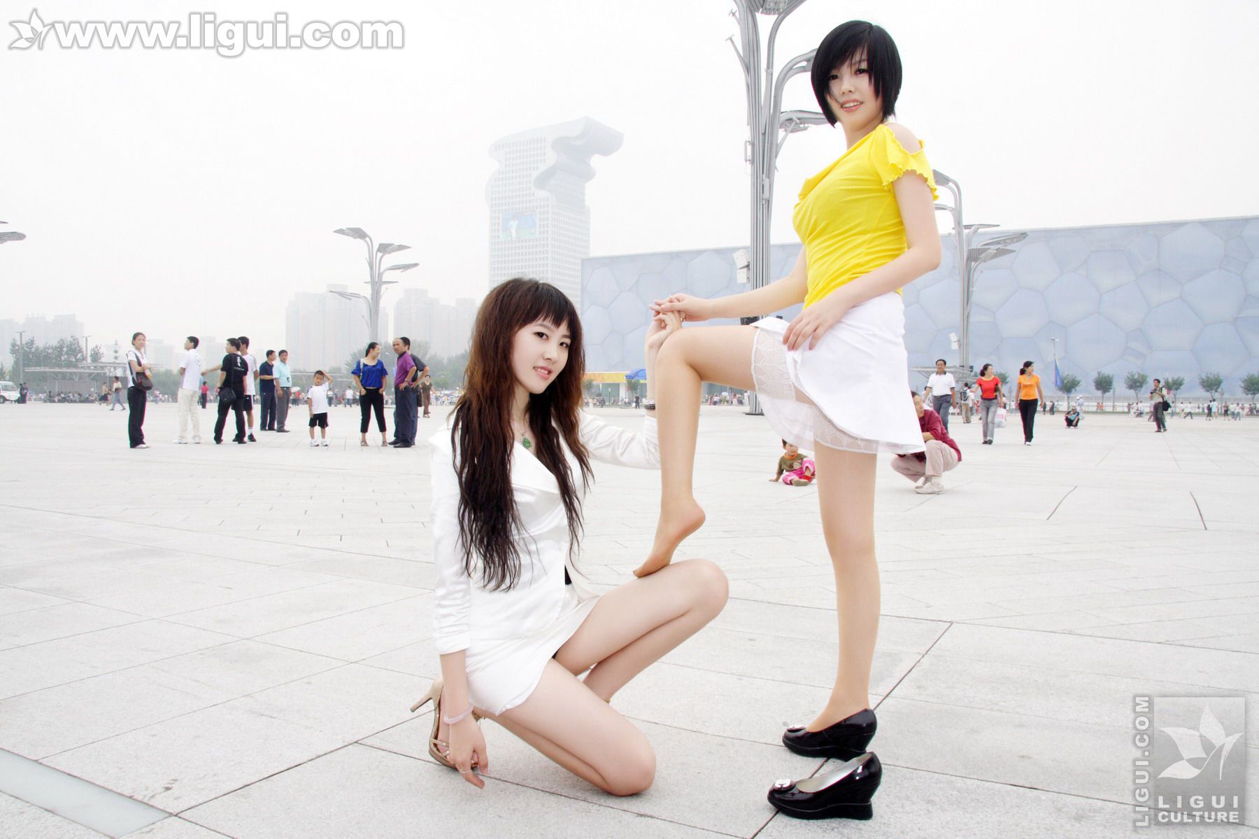 Model 菲菲《超级美女奥运赛场展》 [丽柜LiGui] 美腿玉足写真图片