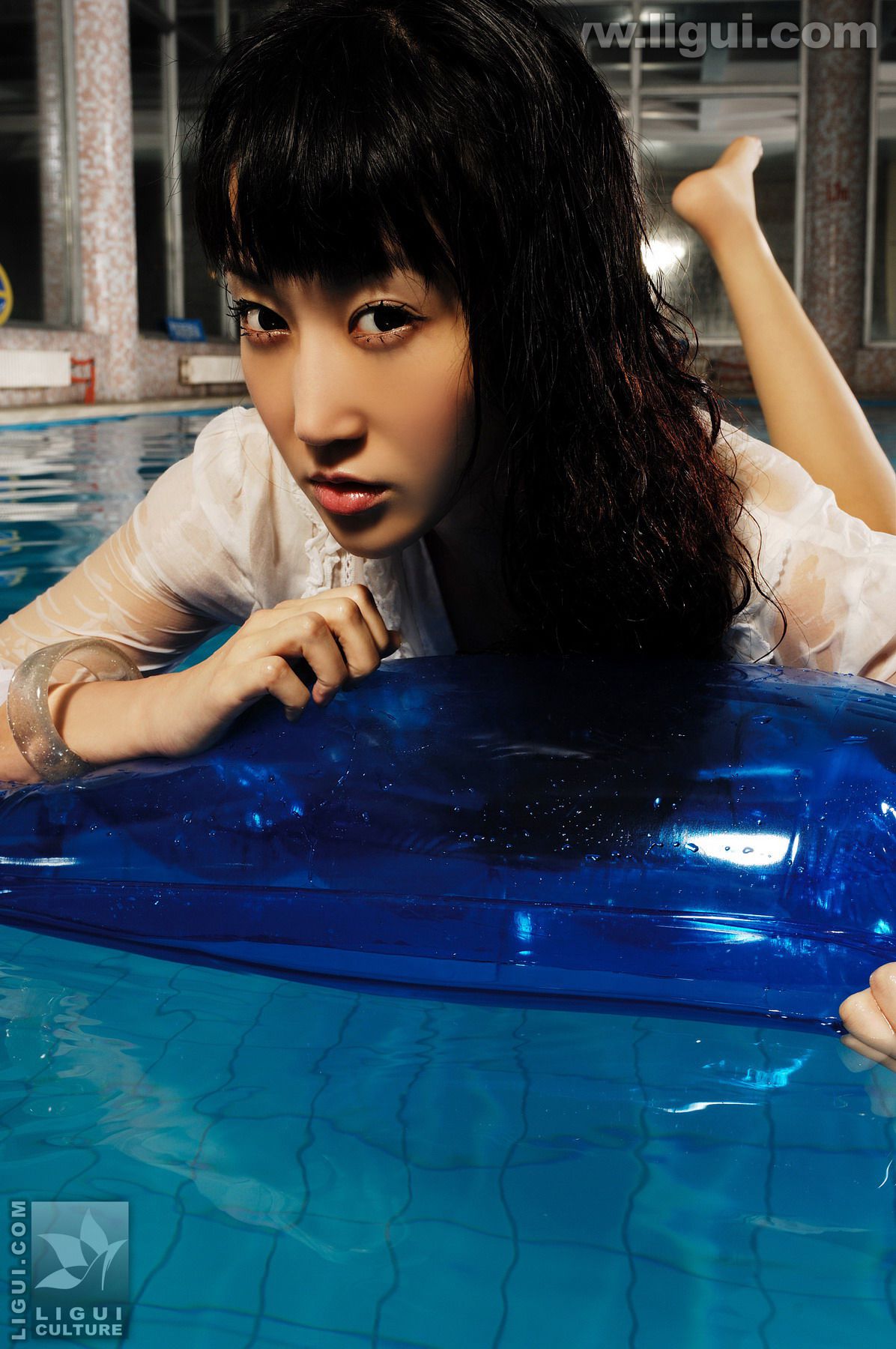 Model 程海伦《美轮美奂风姿乍现》 [丽柜LiGui] 美腿玉足写真图片