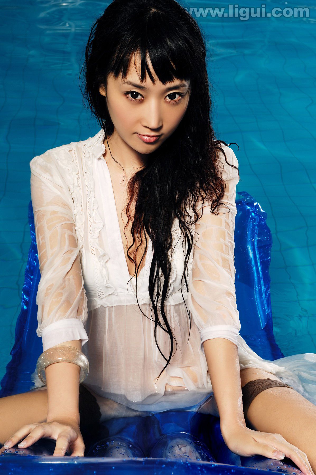 Model 程海伦《美轮美奂风姿乍现》 [丽柜LiGui] 美腿玉足写真图片