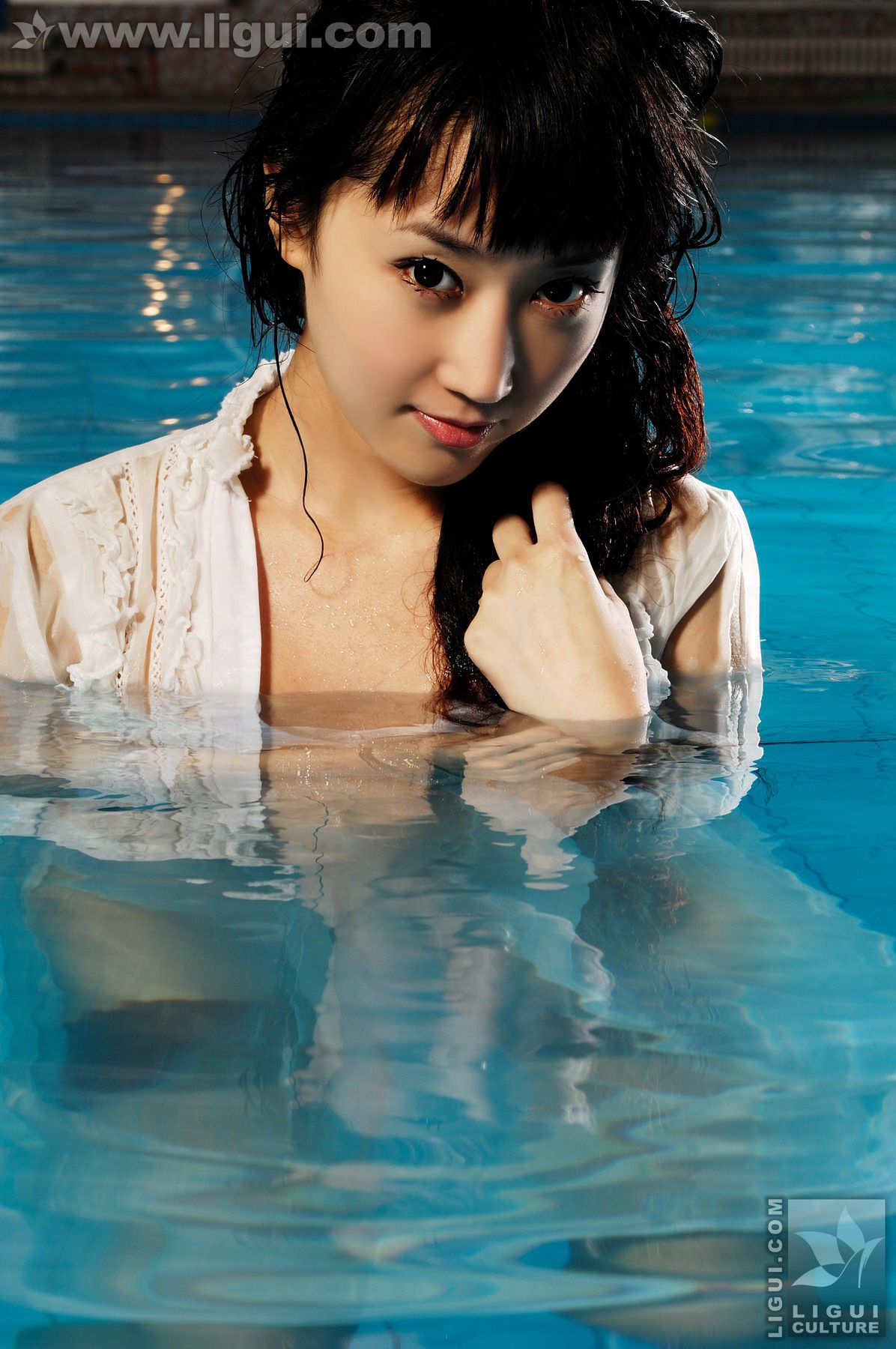 Model 程海伦《美轮美奂风姿乍现》 [丽柜LiGui] 美腿玉足写真图片