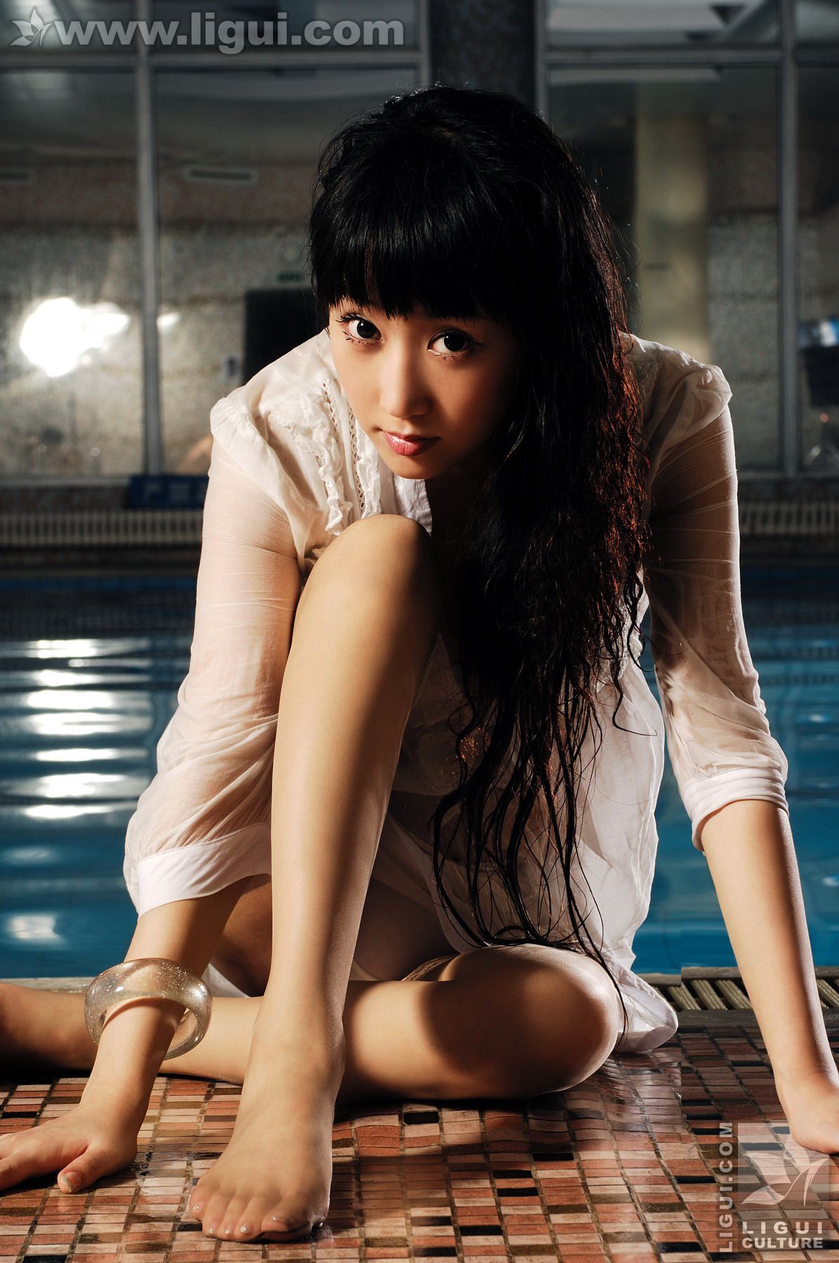 Model 程海伦《美轮美奂风姿乍现》 [丽柜LiGui] 美腿玉足写真图片