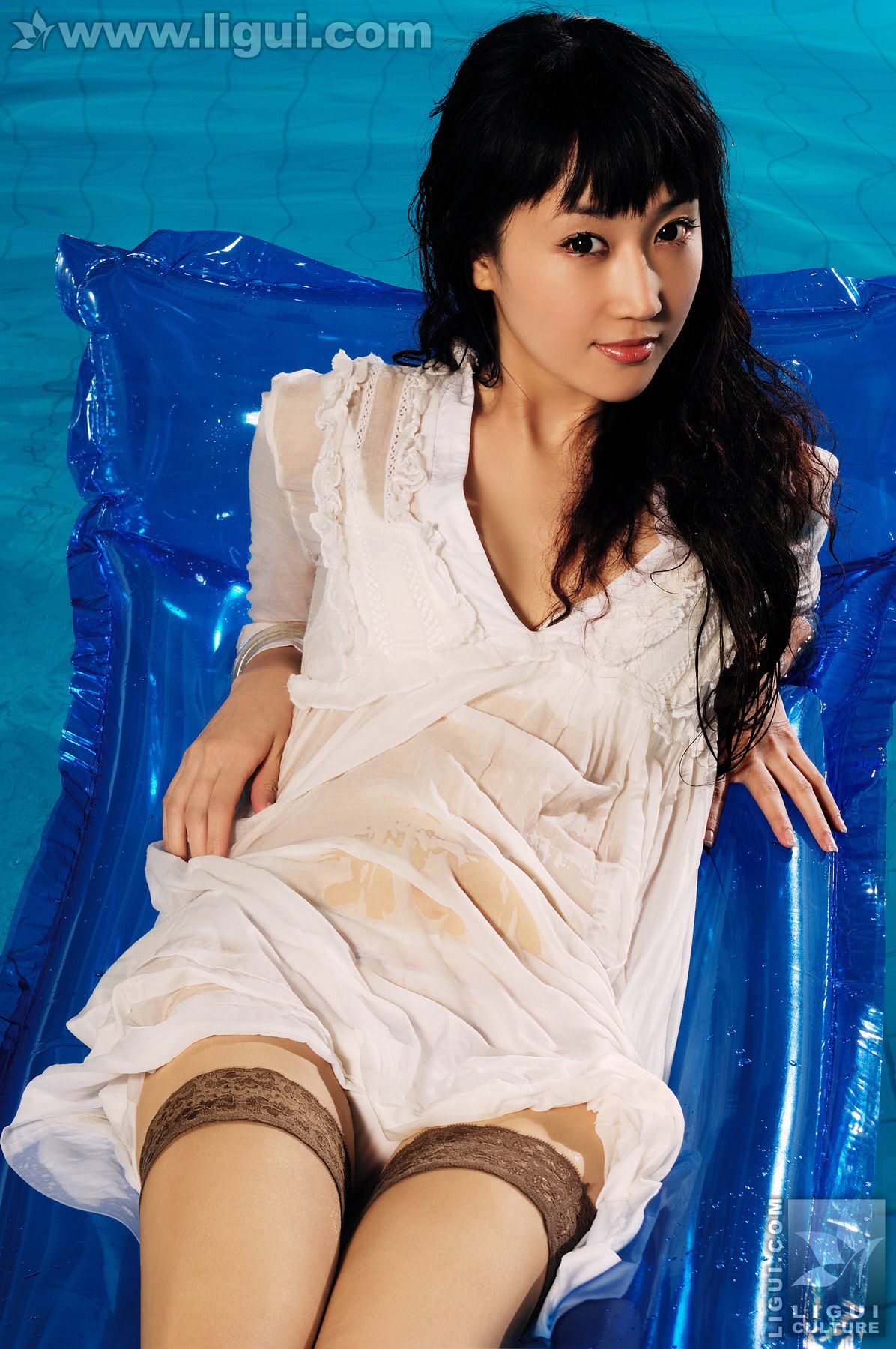 Model 程海伦《美轮美奂风姿乍现》 [丽柜LiGui] 美腿玉足写真图片