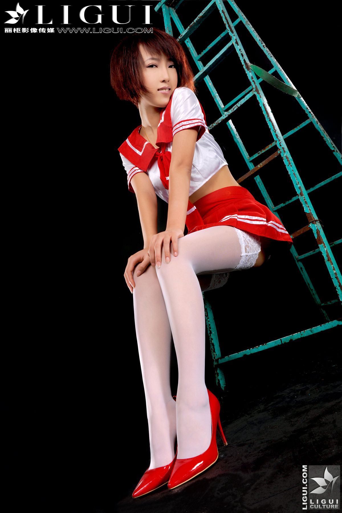 Model 美美《清纯学生妹》 上下合集 [丽柜LiGui] 美腿玉足写真图片