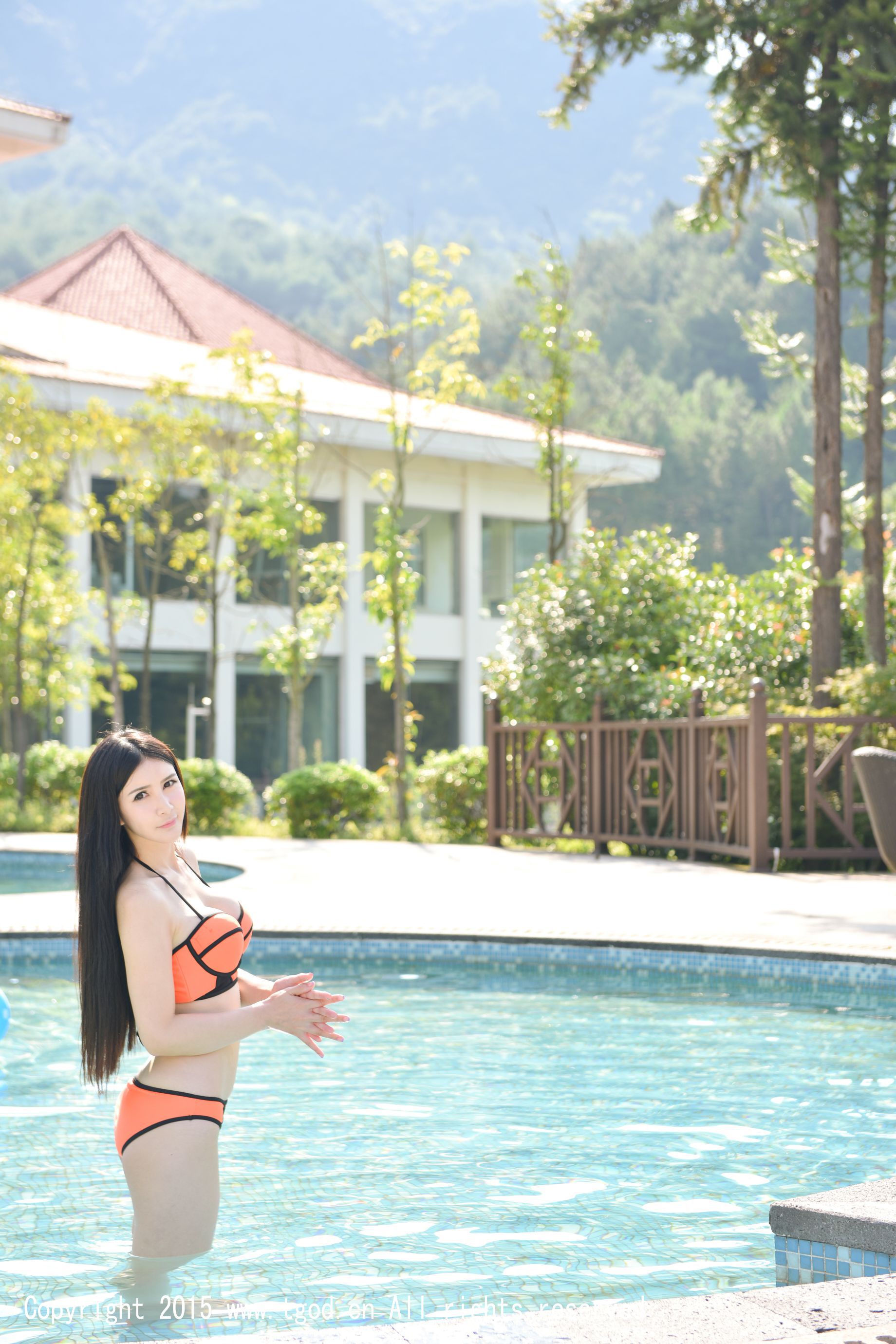 顾欣怡《云曼旅拍》比基尼系列 [TGOD推女神] 写真集