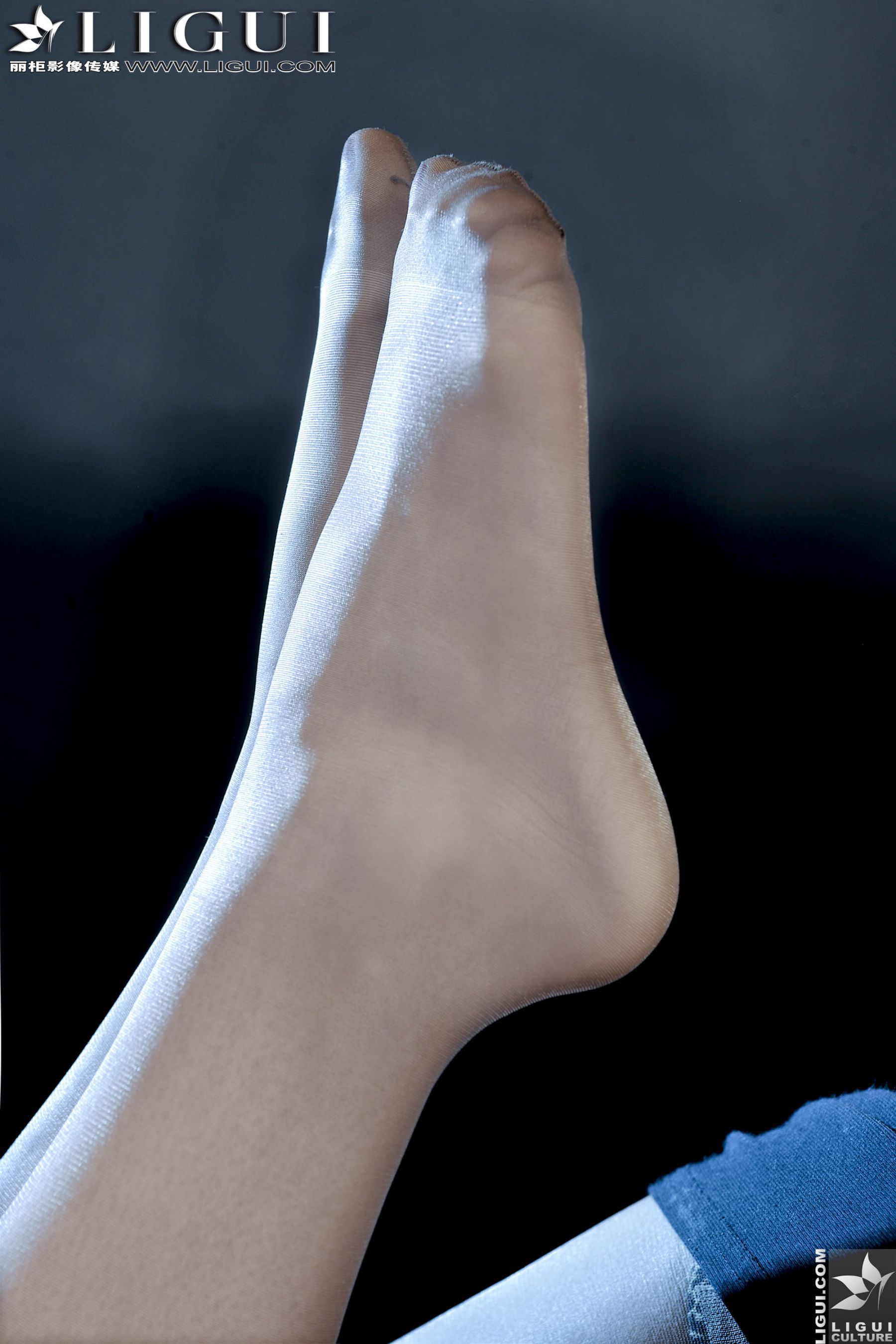 Model 晴晴《极品高跟女郎丝足魅惑》上下全集 [丽柜贵足LiGui] 美腿玉足写真图片