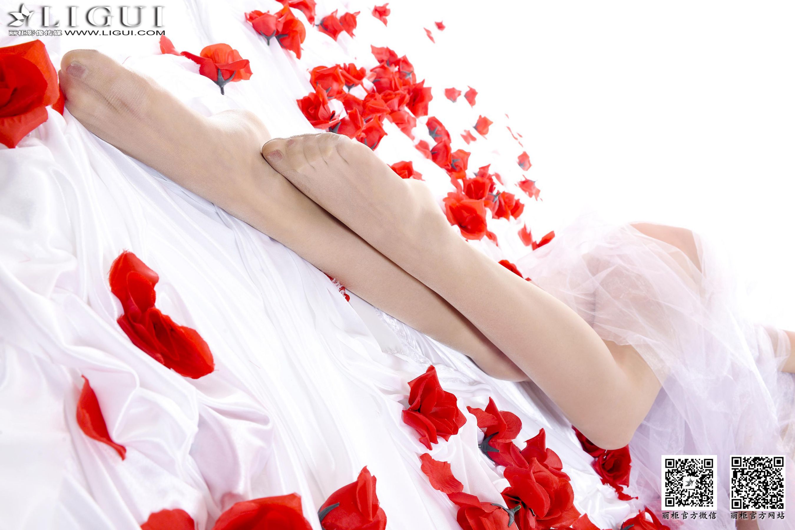 Model 可馨《蕾丝丝足》 [丽柜LiGui] 美腿玉足写真图片