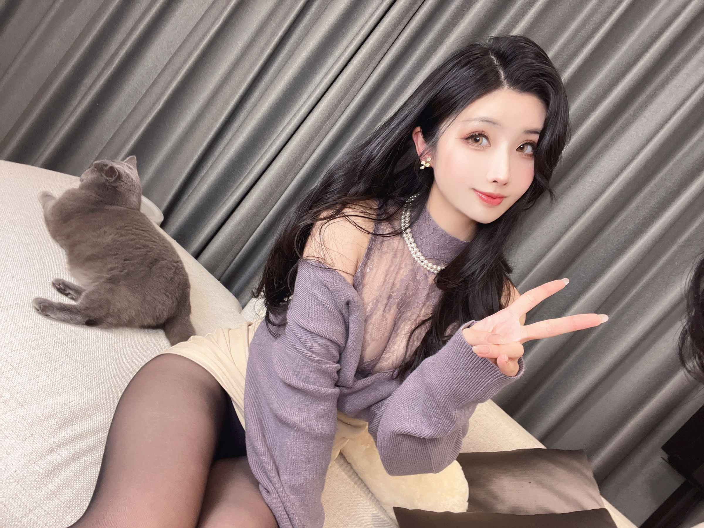 COS福利rioko凉凉子 情人节巧克力