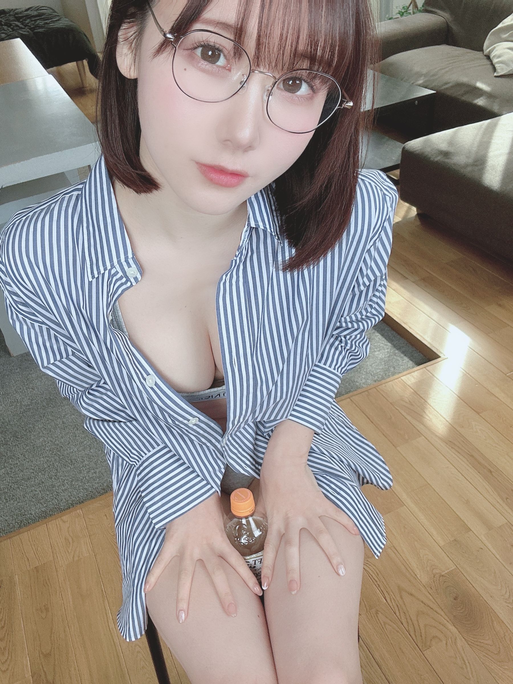 日本甜美COSER 运动衫×衬衫×
