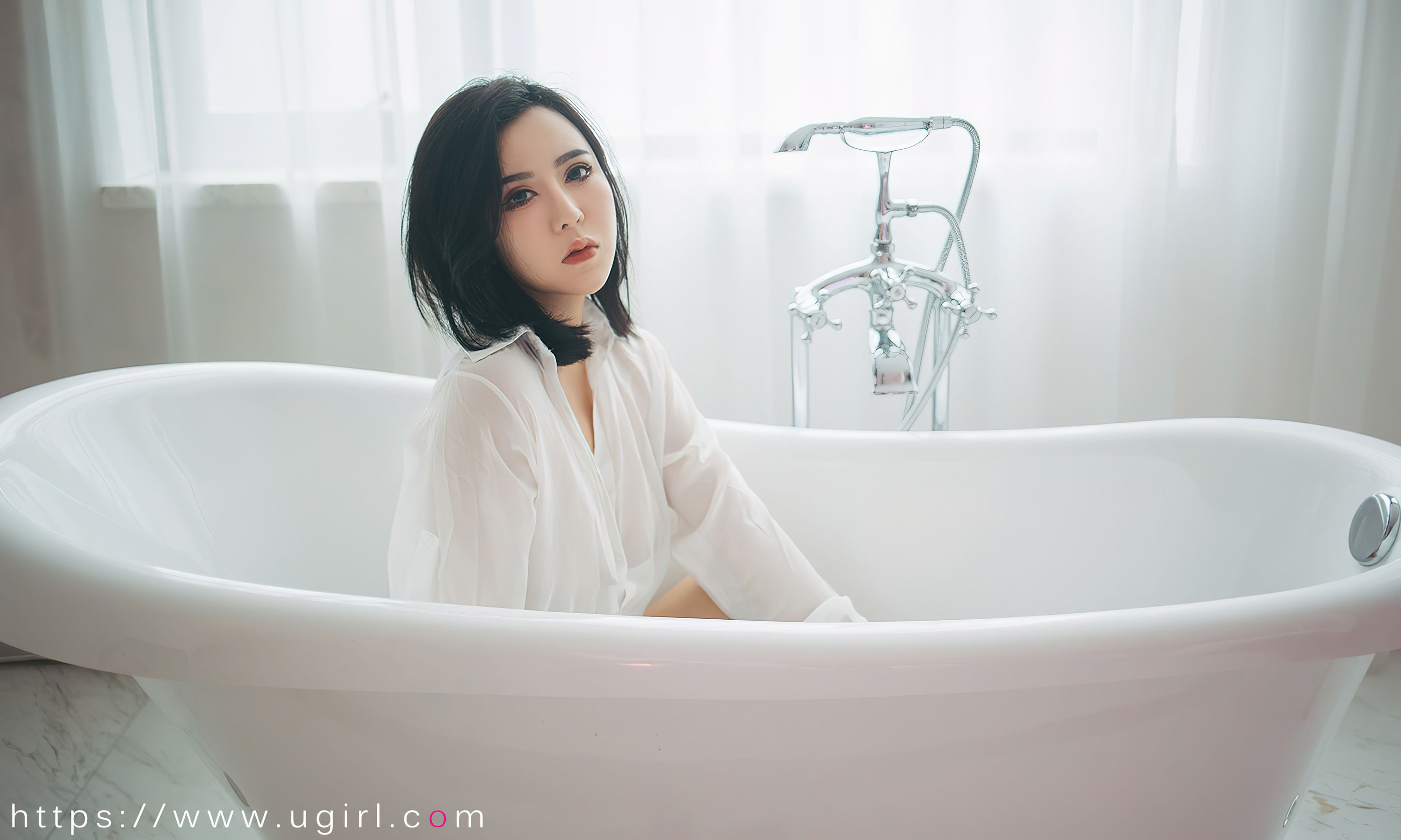 [Ugirls]爱尤物 No.2499 霓虹甜心 伊诺