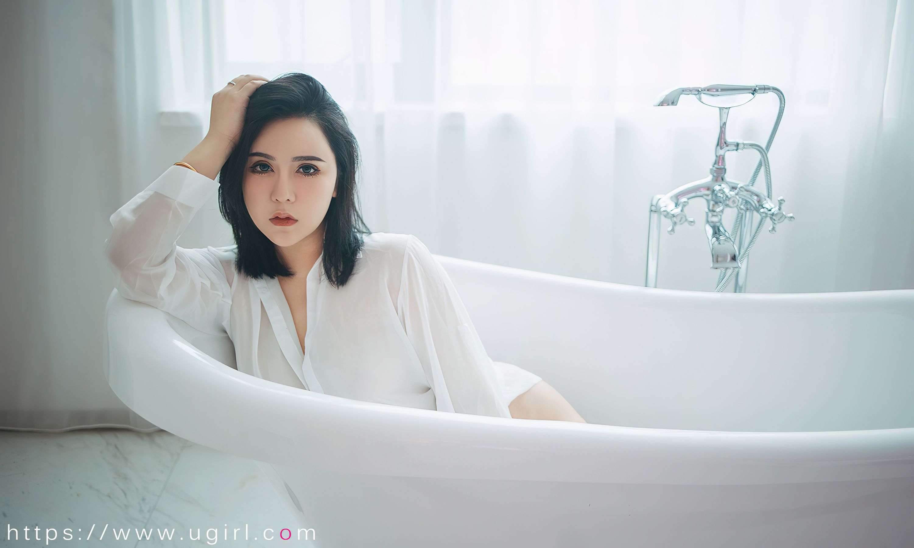 [Ugirls]爱尤物 No.2499 霓虹甜心 伊诺