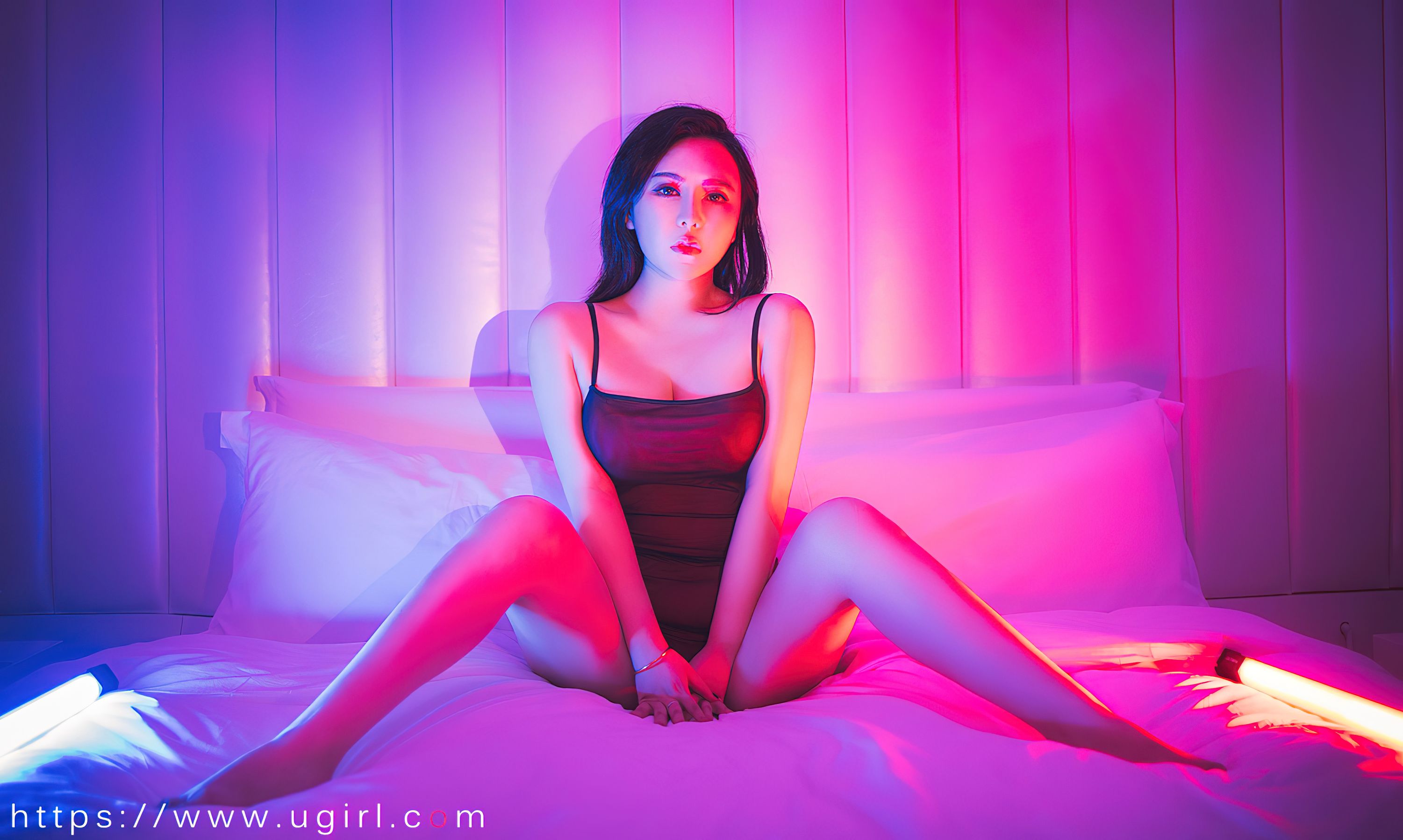 [Ugirls]爱尤物 No.2499 霓虹甜心 伊诺