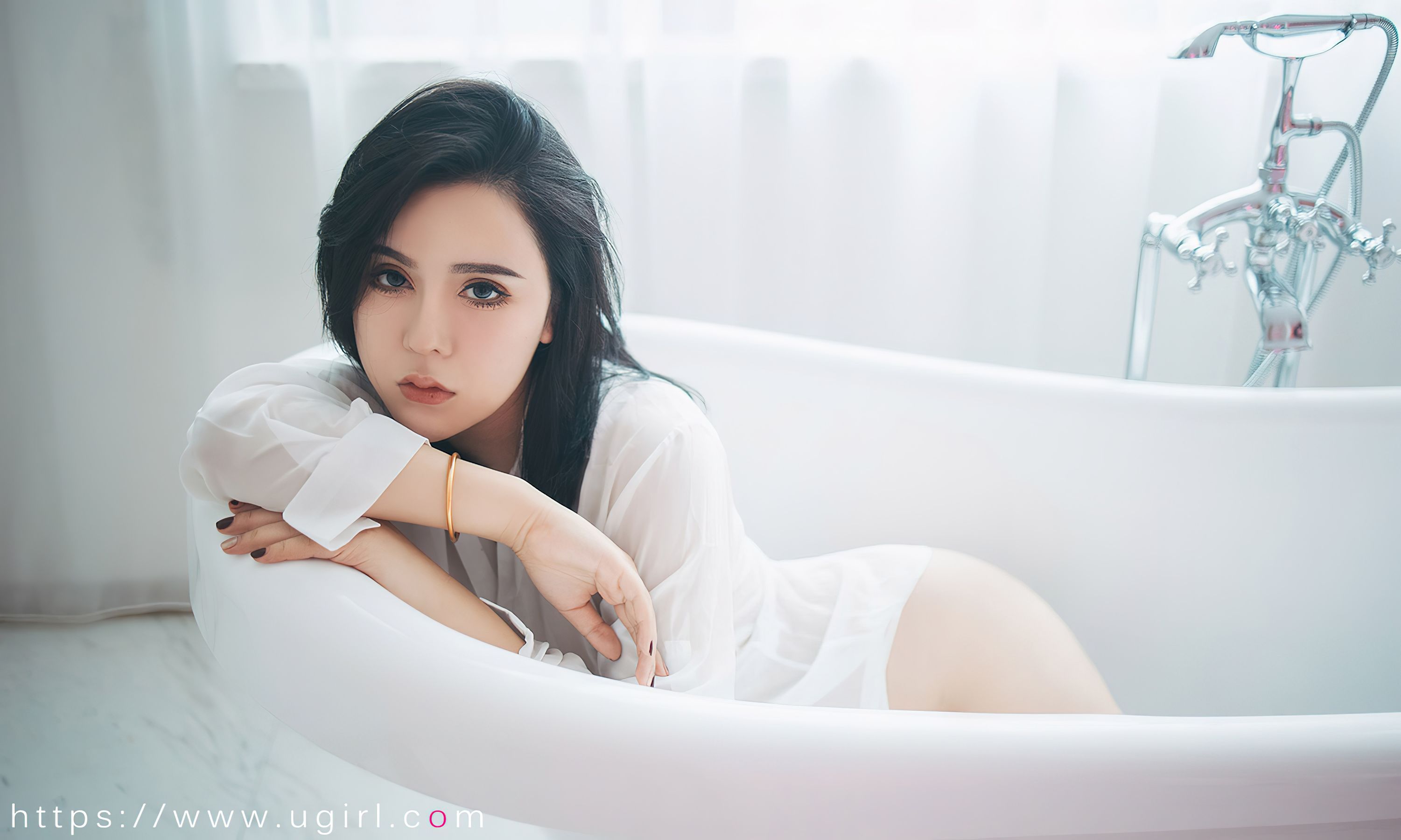 [Ugirls]爱尤物 No.2499 霓虹甜心 伊诺