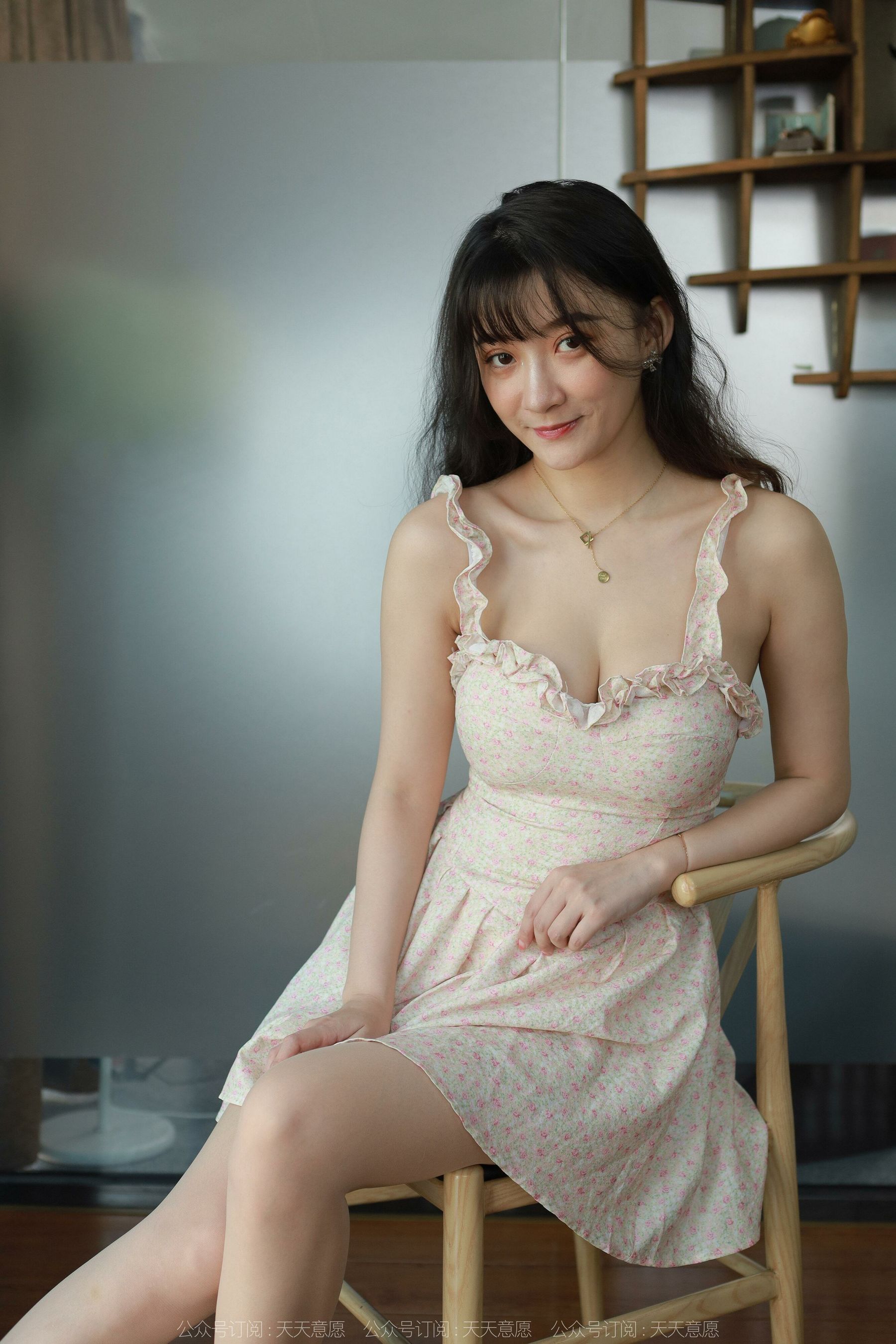 IESS异思趣向 -   模特：秋秋《迷人事业线》