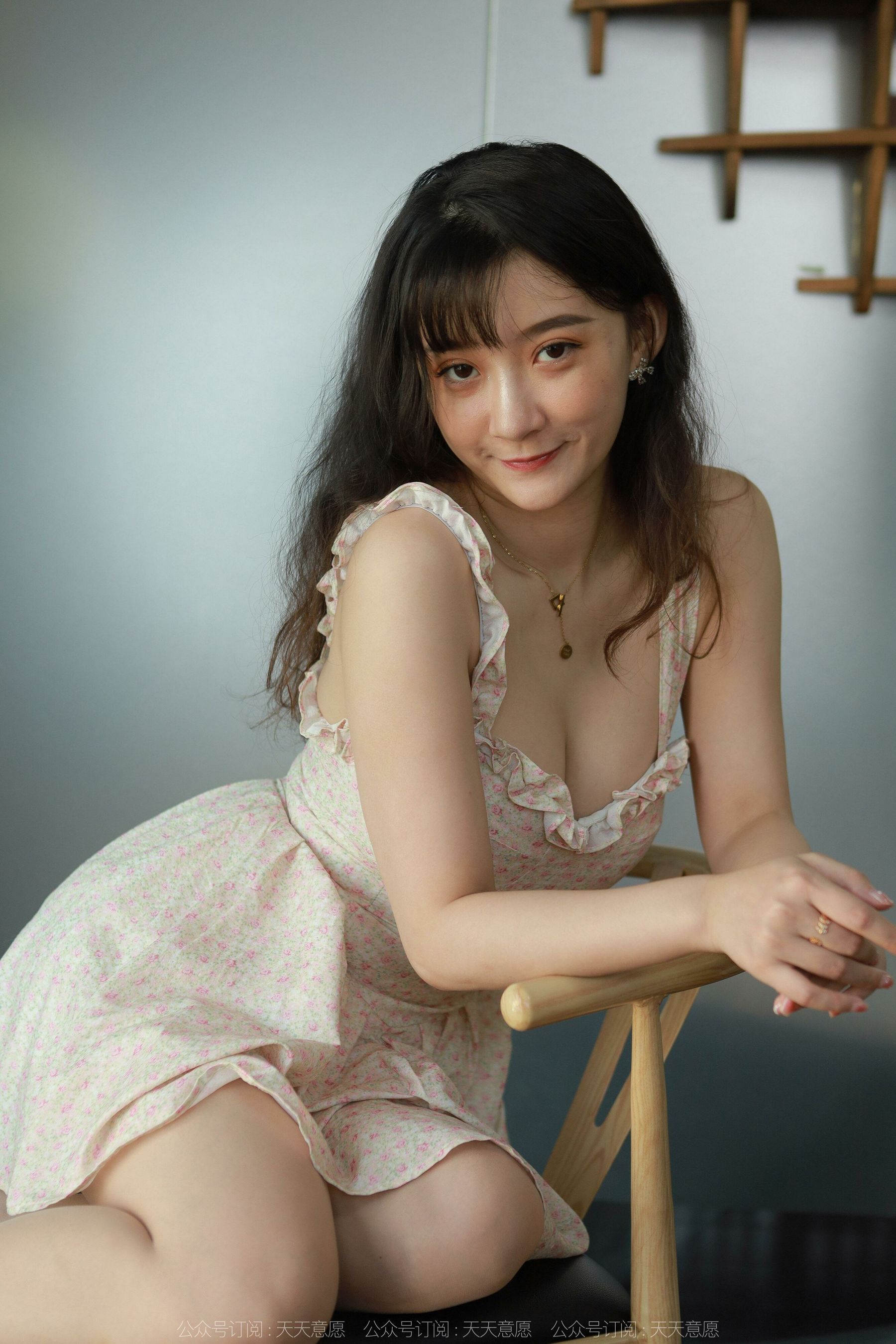 IESS异思趣向 -   模特：秋秋《迷人事业线》