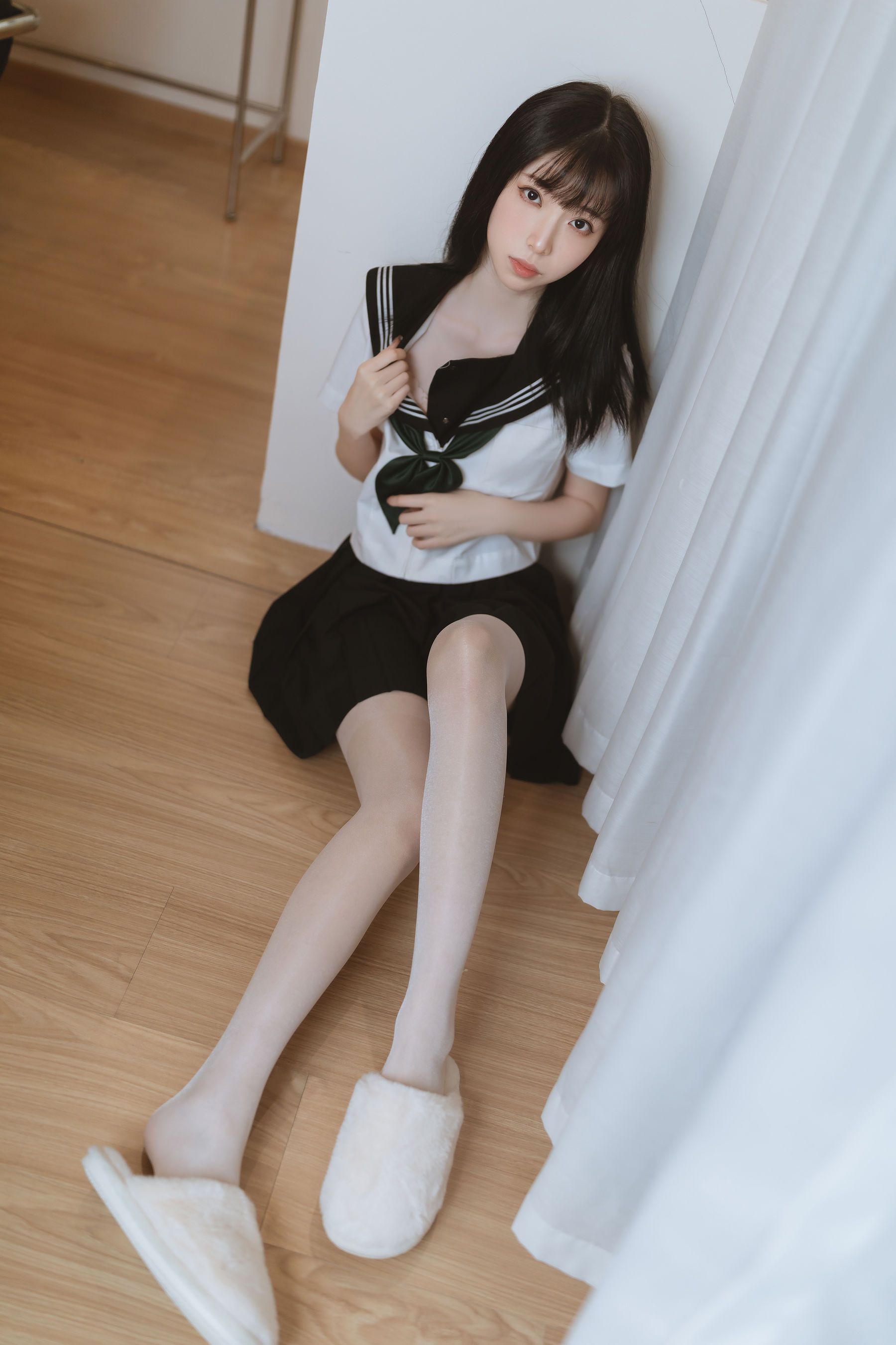 许岚(叁月life) -   白丝水手服