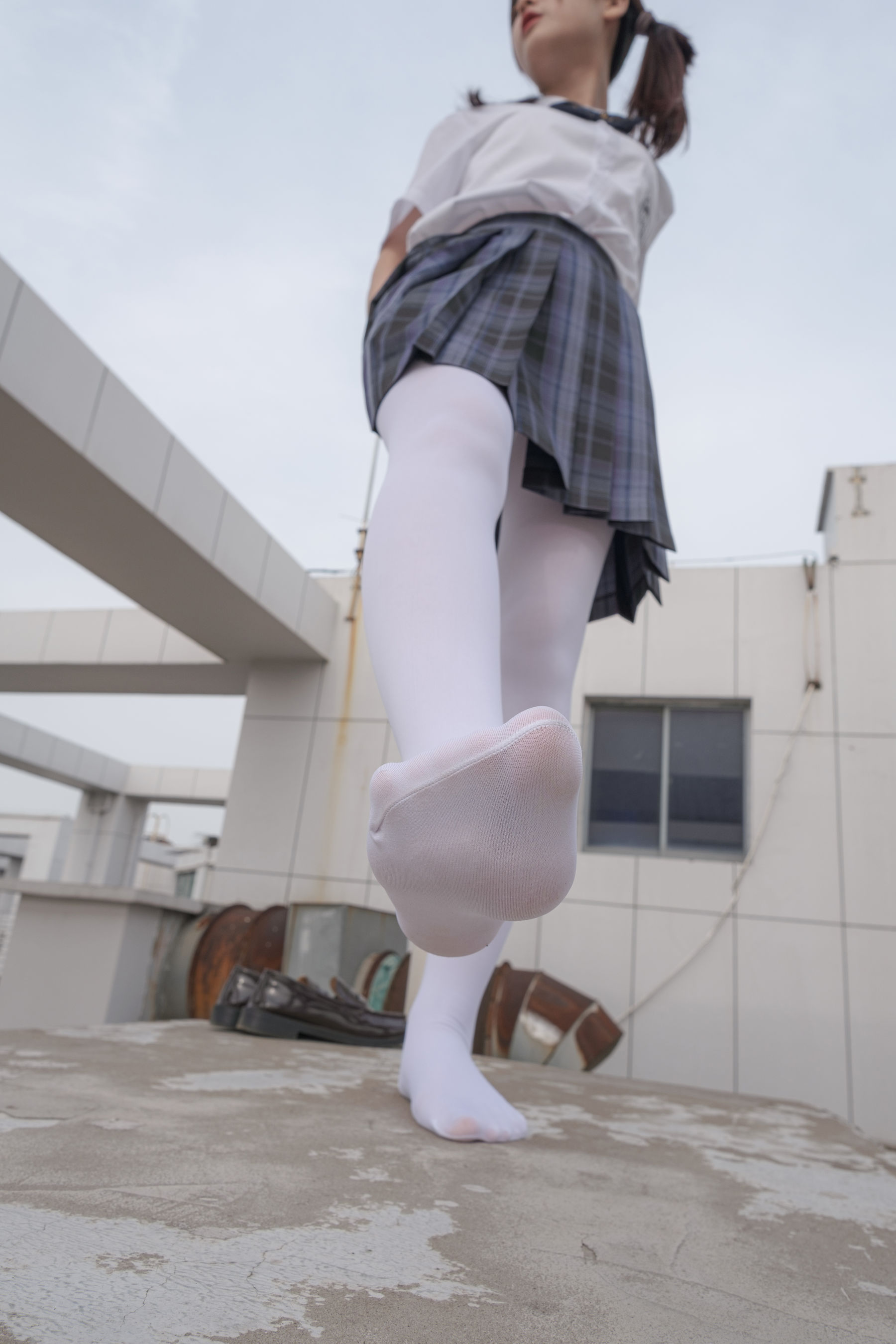 森萝财团写真 月下002 小夜 真空白丝 80D 户外