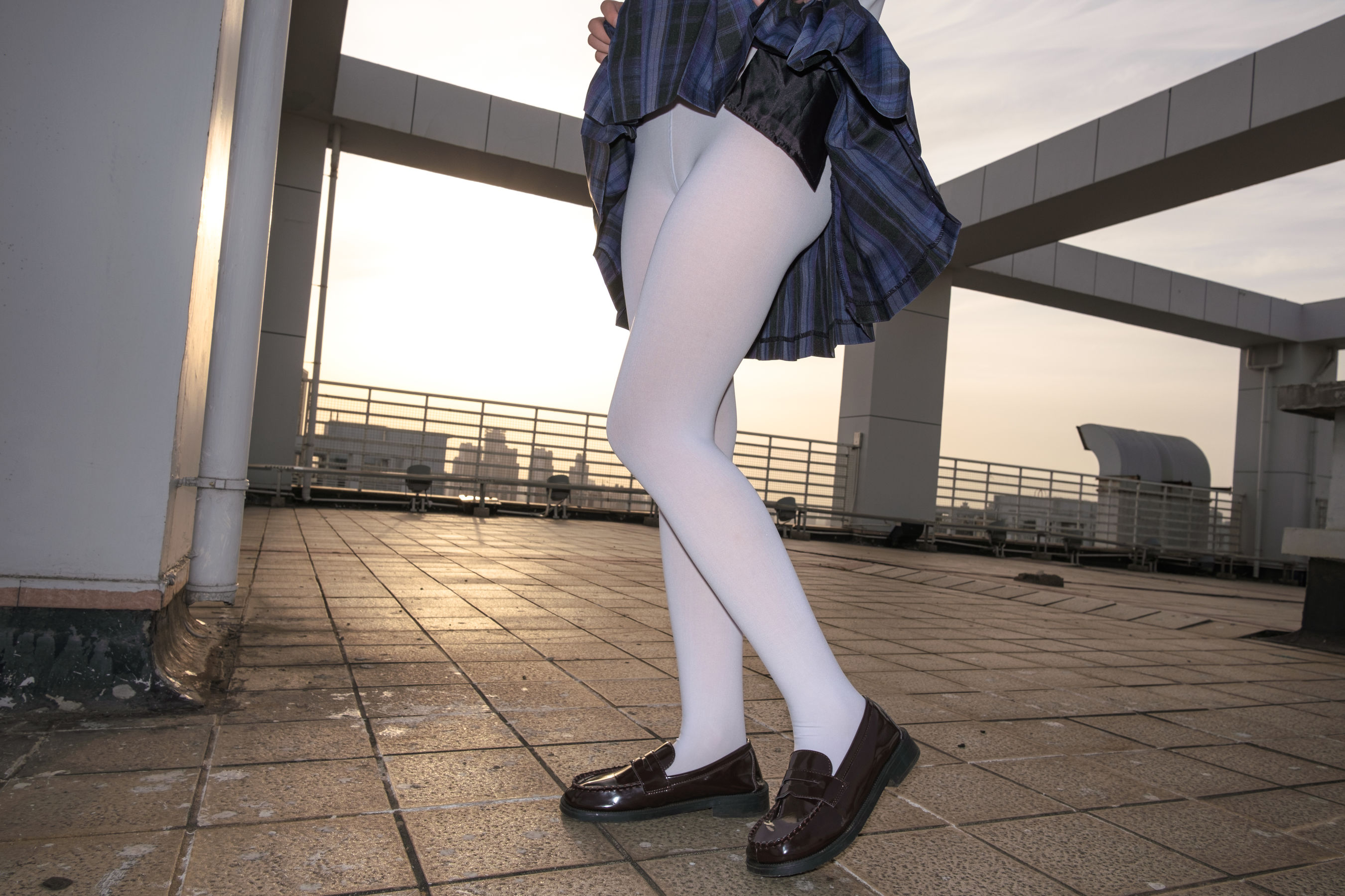 森萝财团写真 月下002 小夜 真空白丝 80D 户外