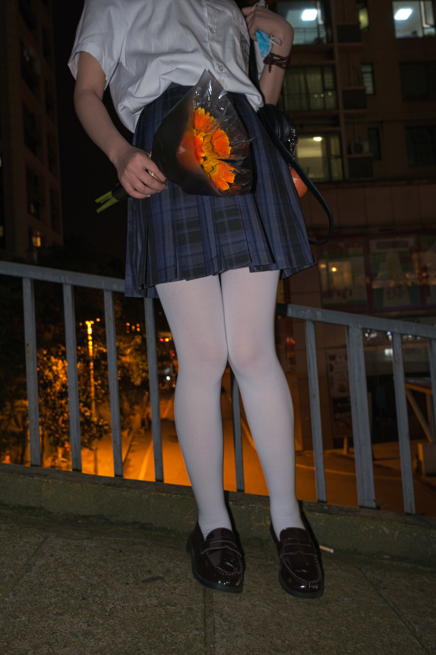 森萝财团写真 月下002 小夜 真空白丝 80D 户外