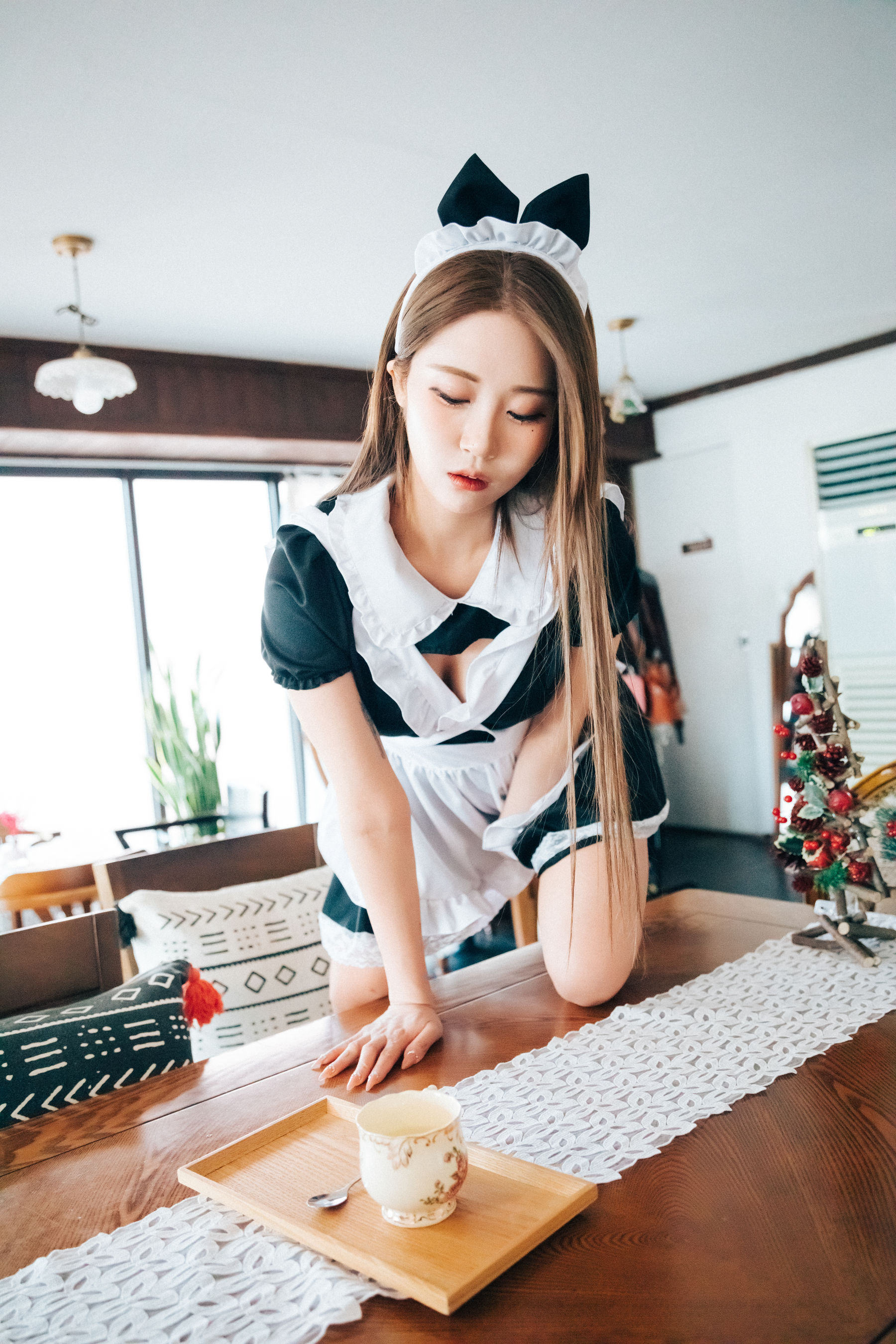 [LOOZY] Bomi - Maid cafe
