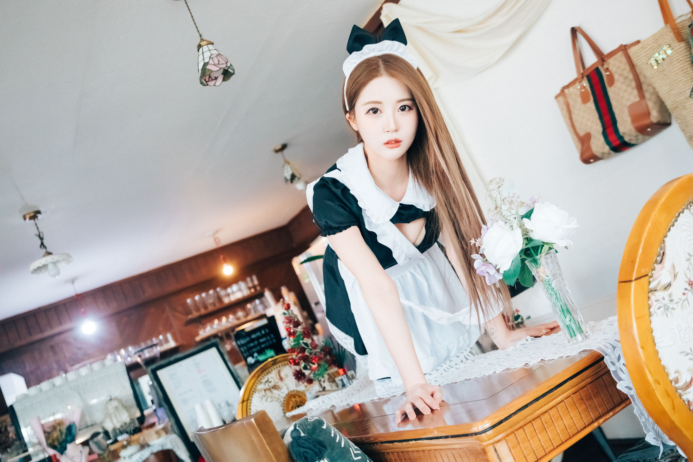 [LOOZY] Bomi - Maid cafe