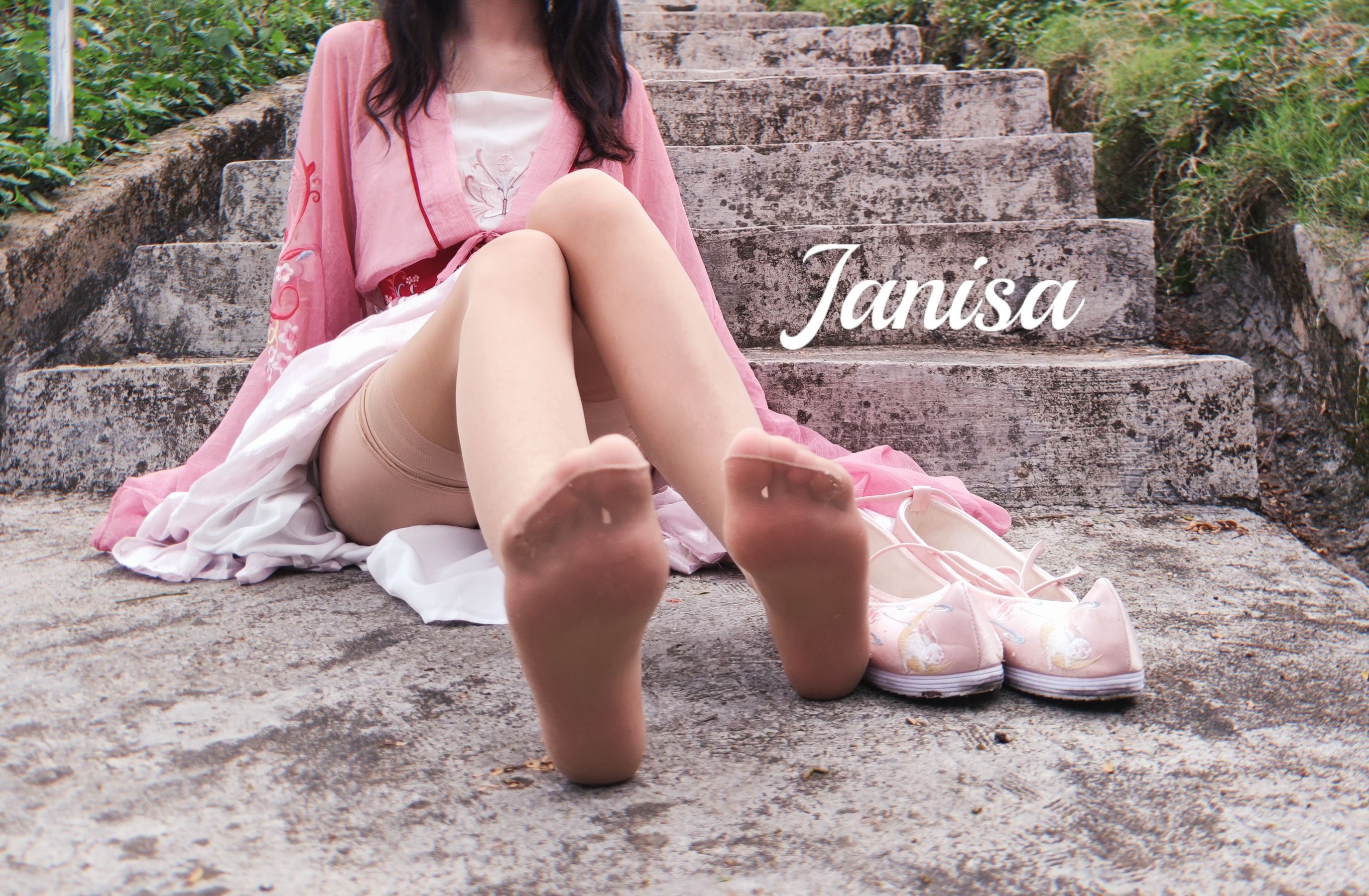 Janisa - 云想衣裳