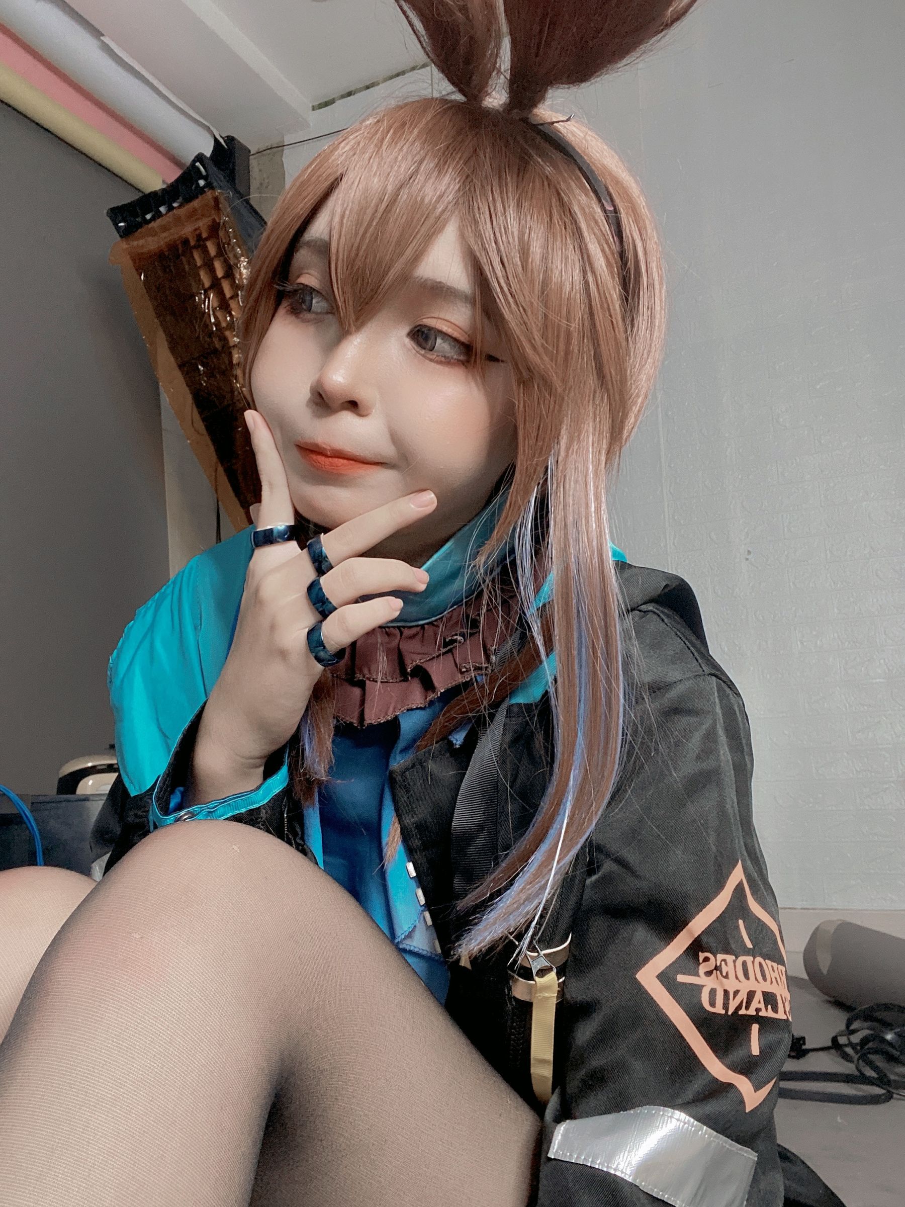 Umeko J - Amiya (Arknights)