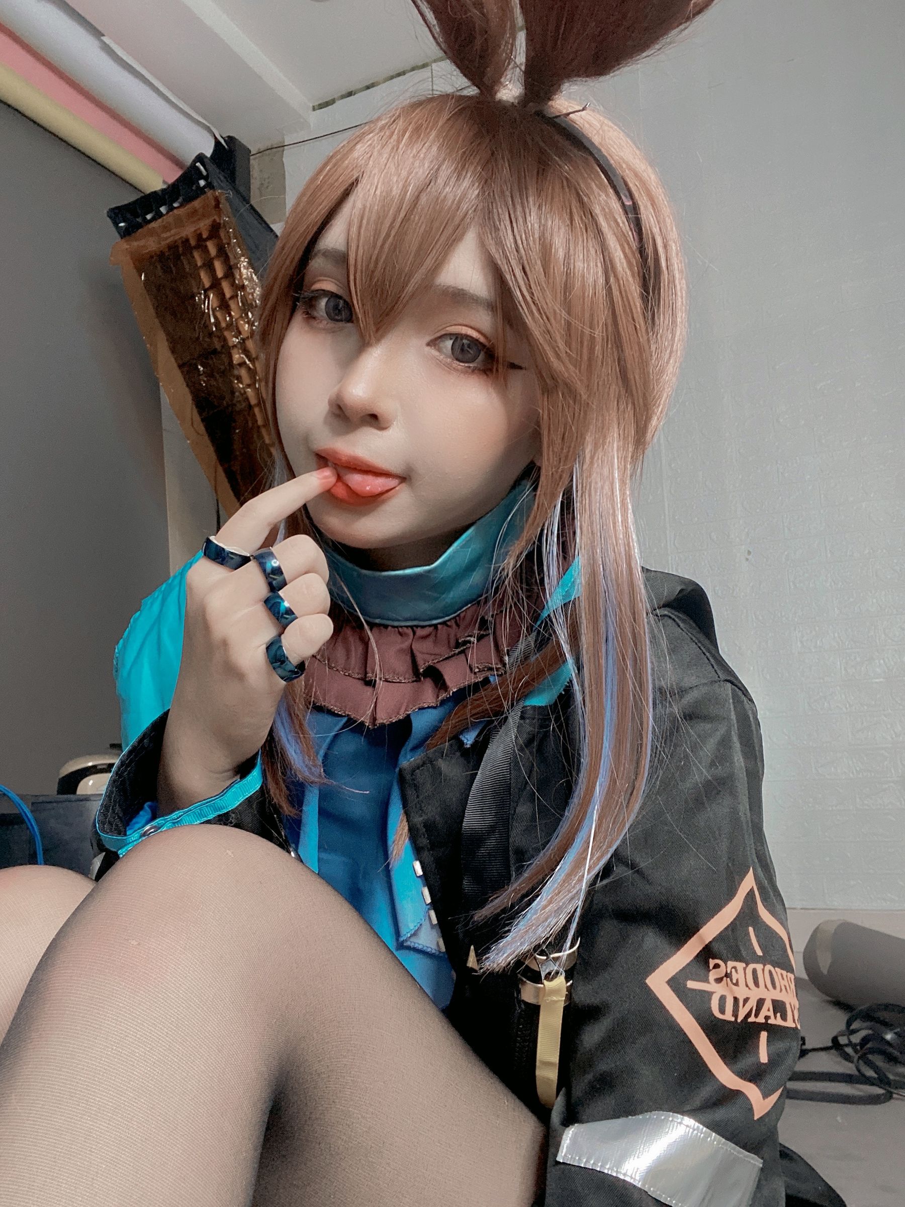 Umeko J - Amiya (Arknights)