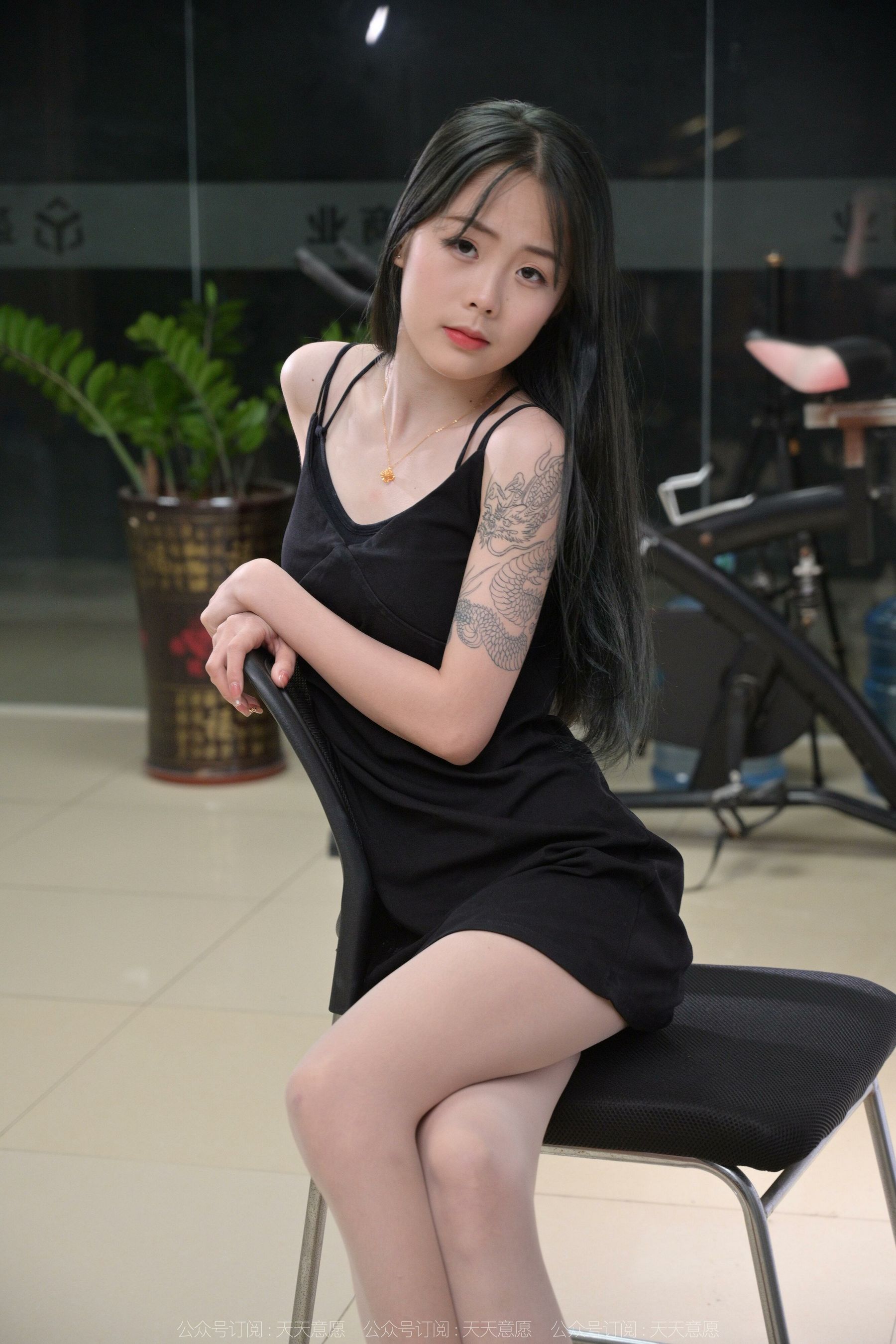IESS异思趣向 - 模特： 二八 《想你的夜》