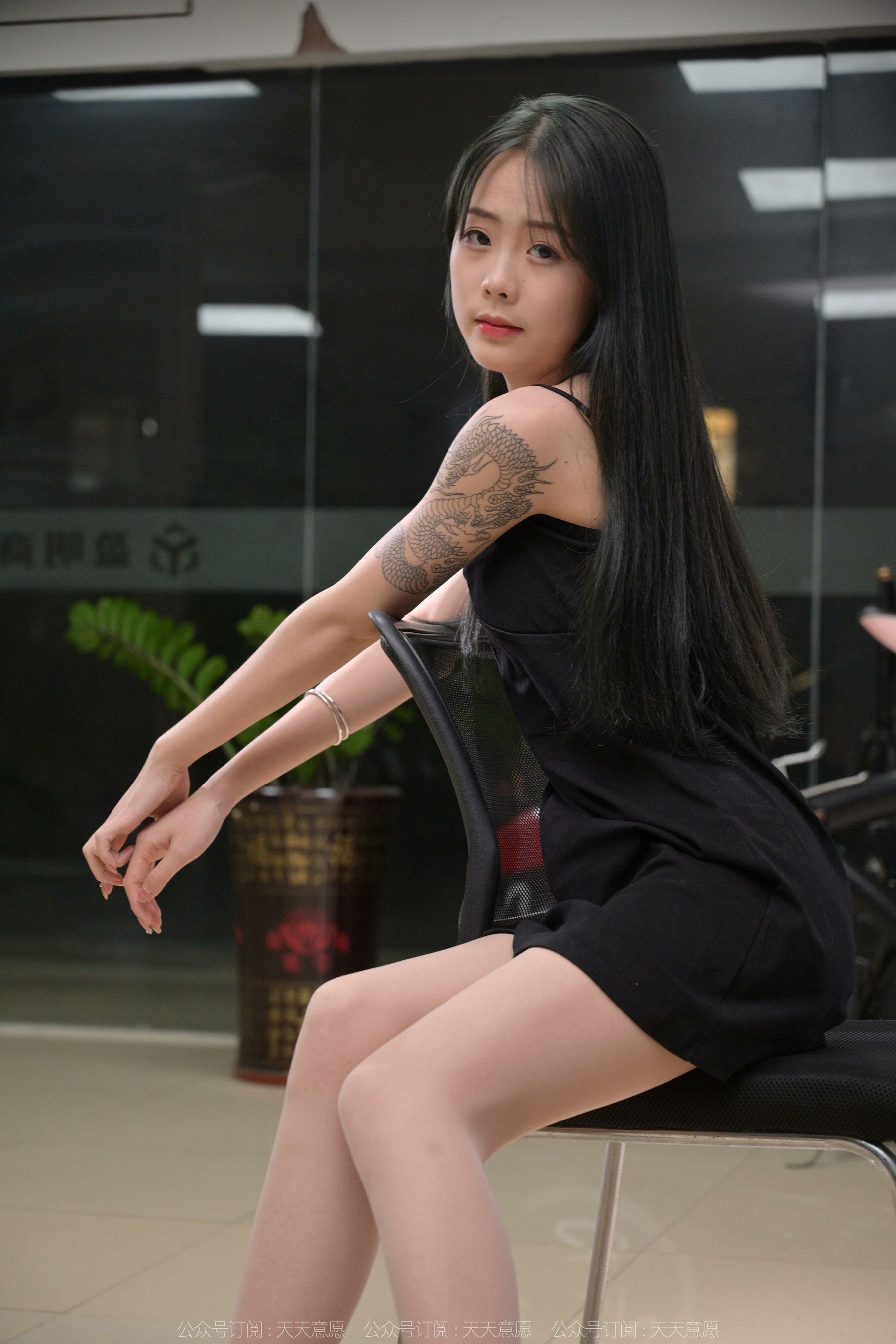 IESS异思趣向 - 模特： 二八 《想你的夜》