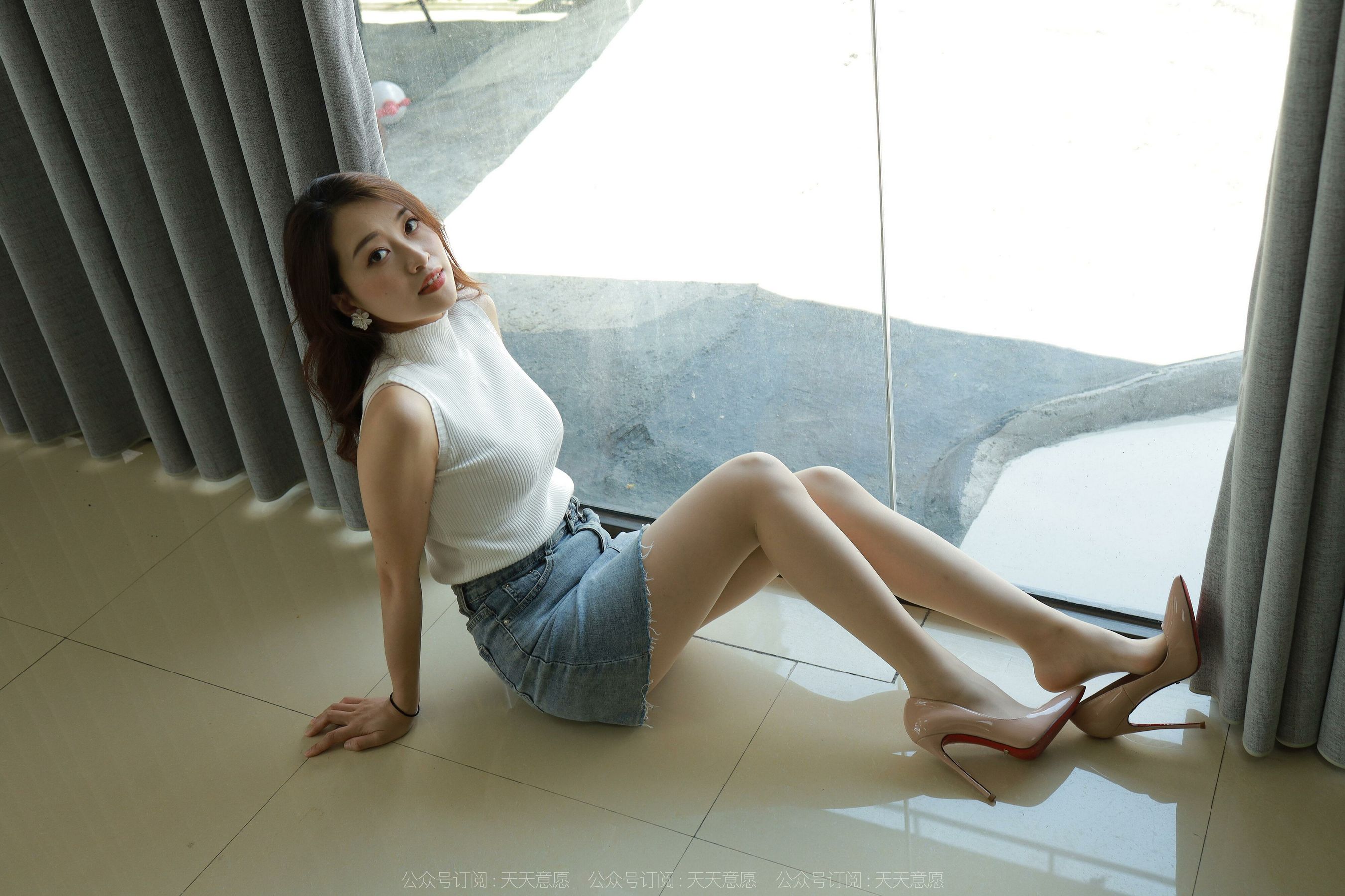 IESS异思趣向 - 模特： 小婕 《柔情丝水》