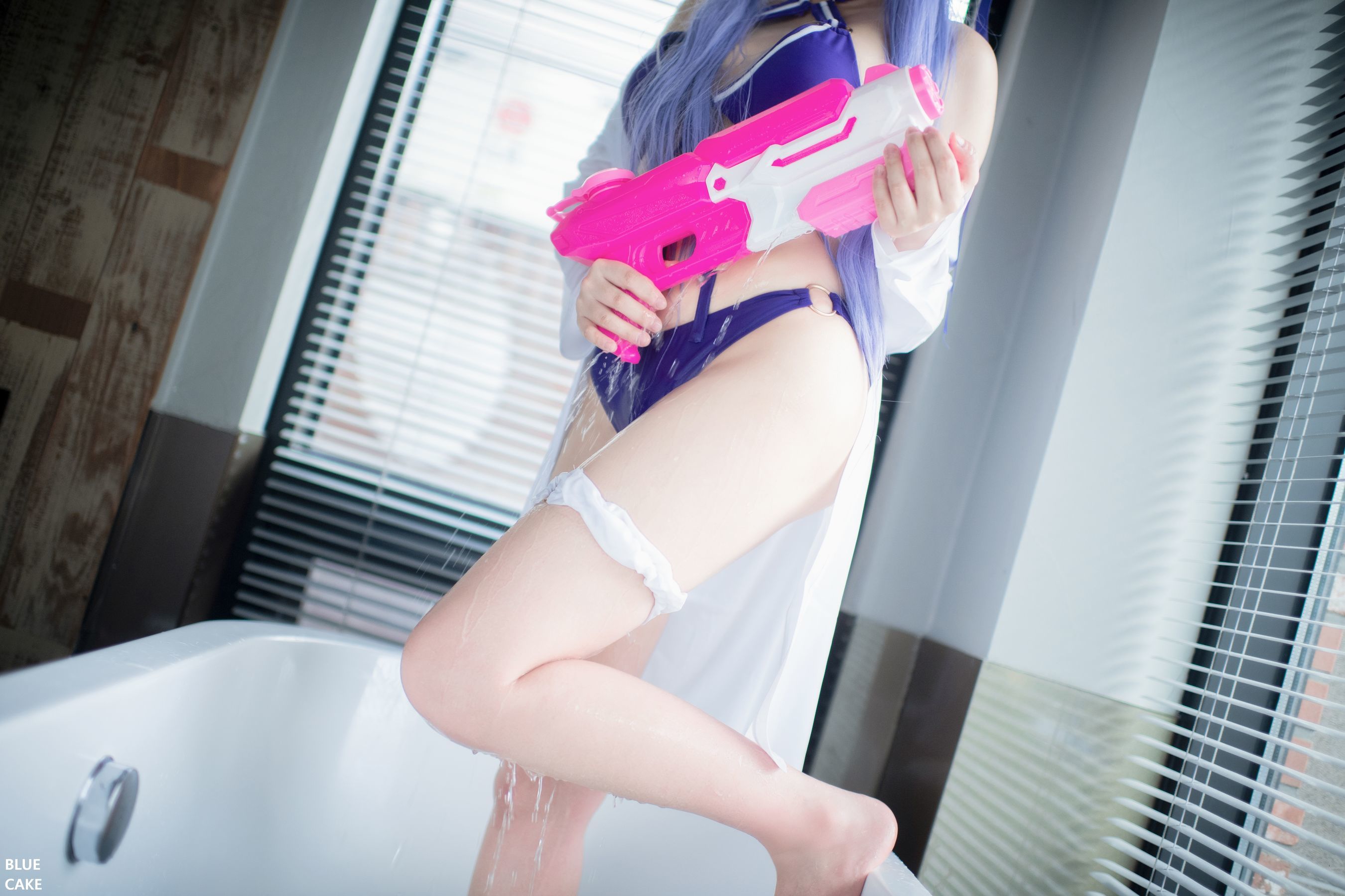 [BLUECAKE] Nono - Pool Party Caitlyn