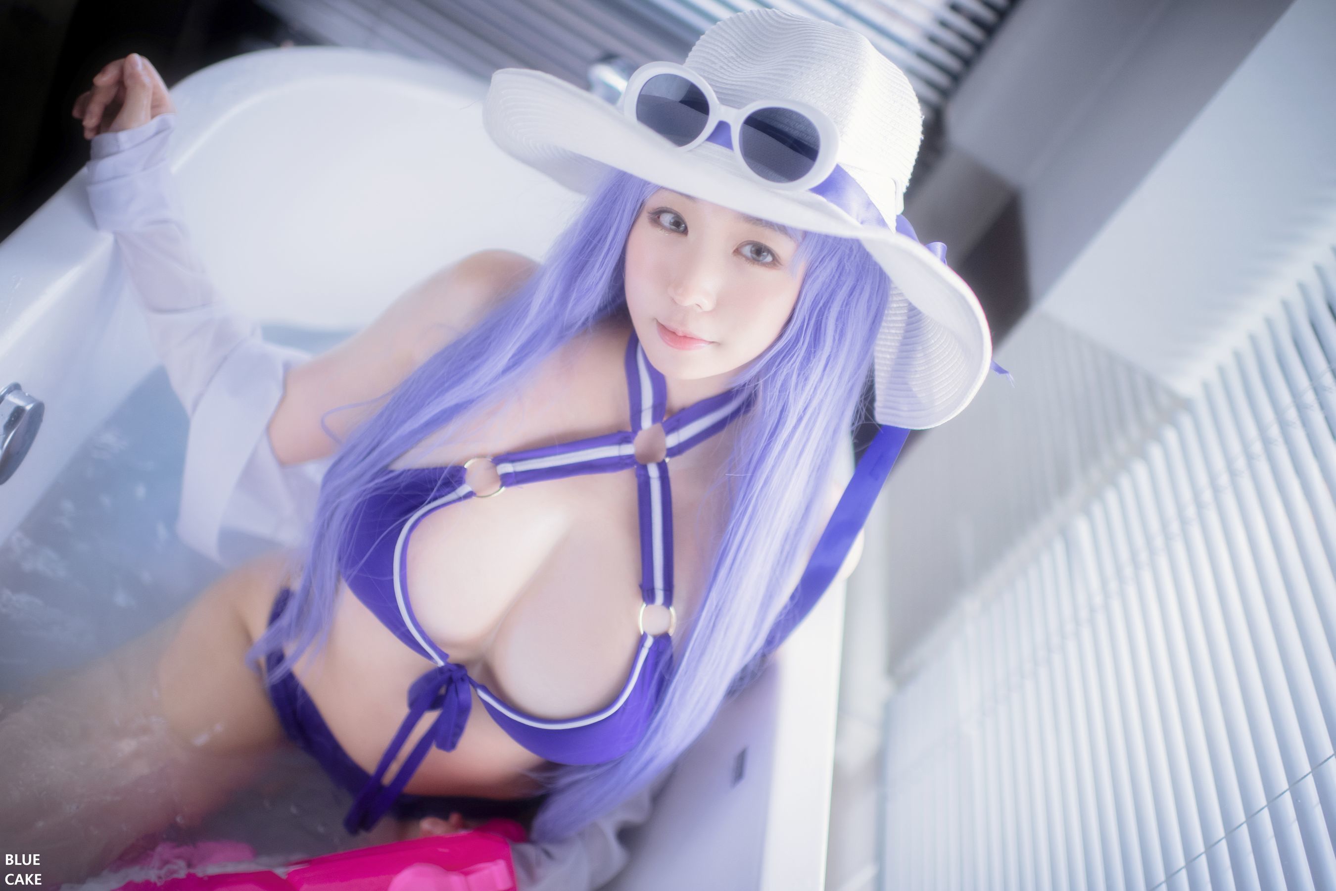 [BLUECAKE] Nono - Pool Party Caitlyn