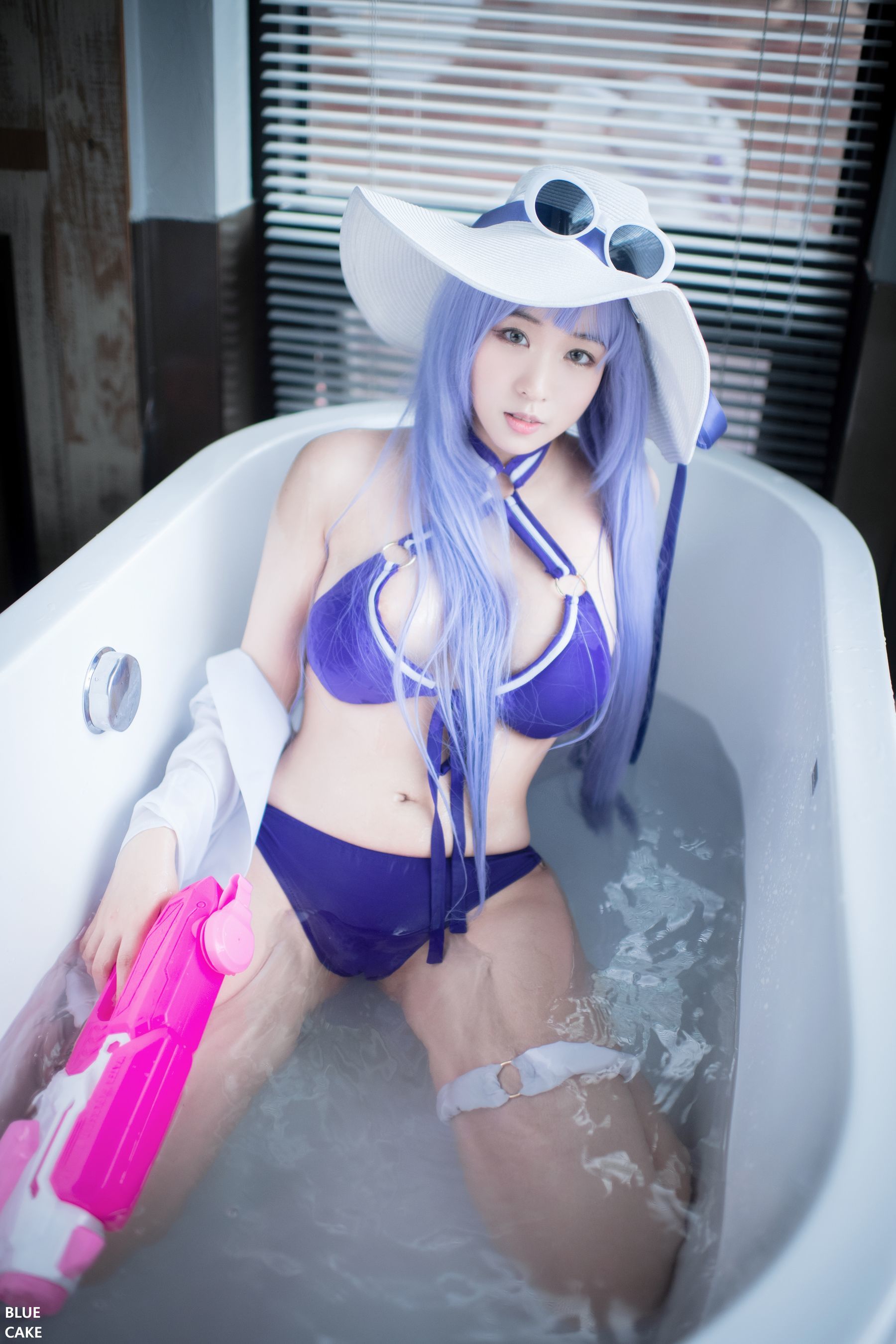 [BLUECAKE] Nono - Pool Party Caitlyn