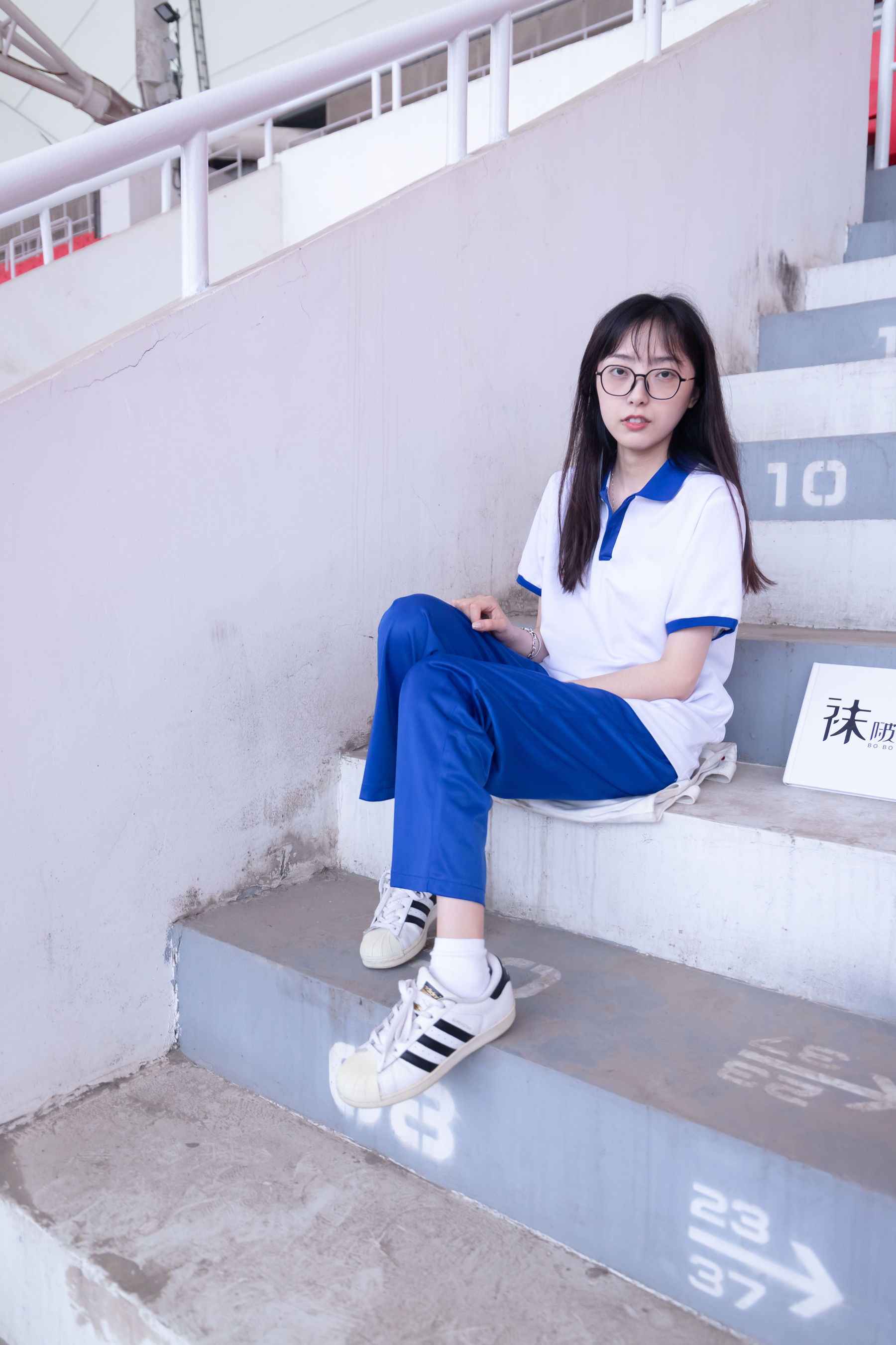 BoBoSocks袜啵啵 No.002 稚予-校服、贝壳头、白棉袜、裸足