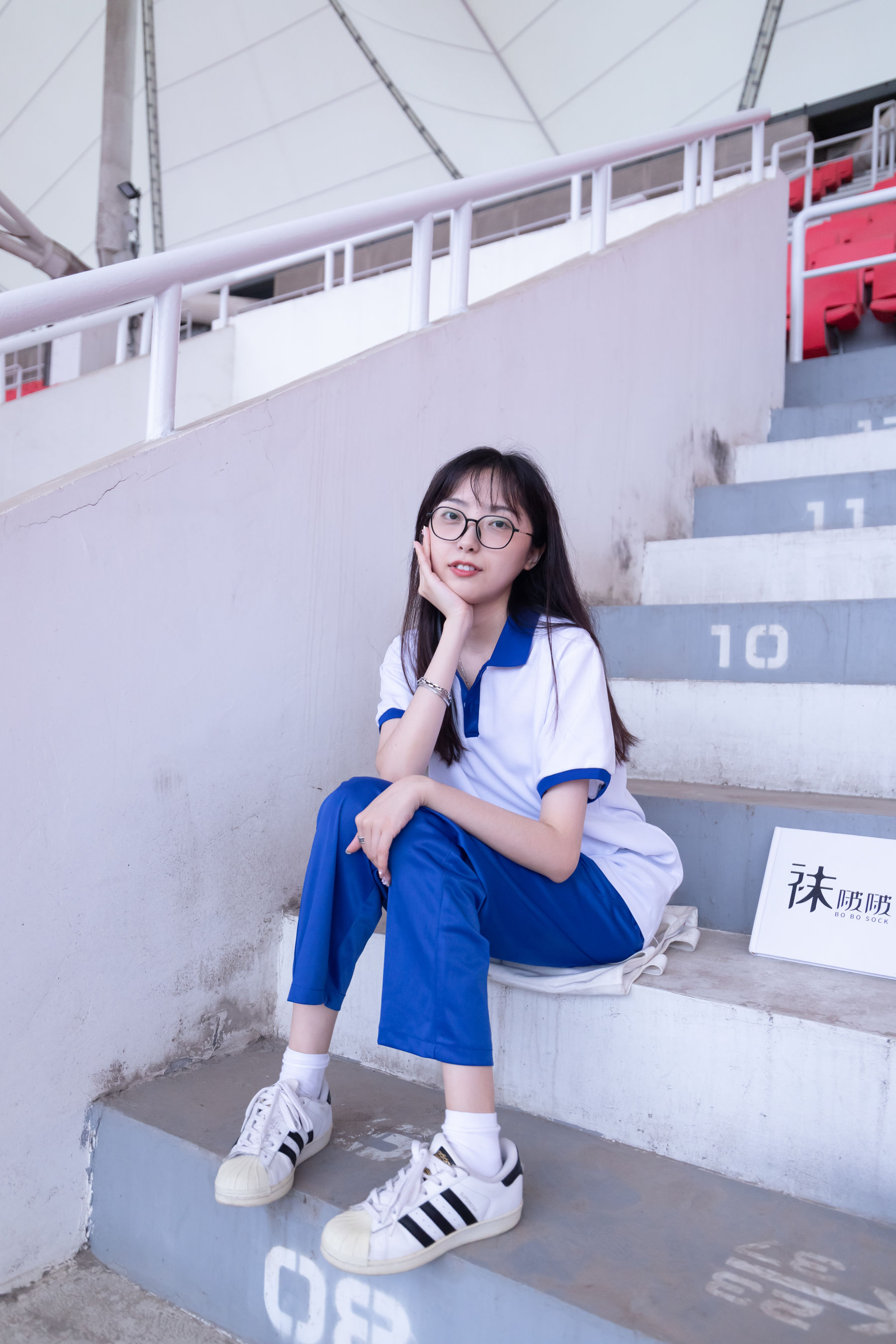 BoBoSocks袜啵啵 No.002 稚予-校服、贝壳头、白棉袜、裸足
