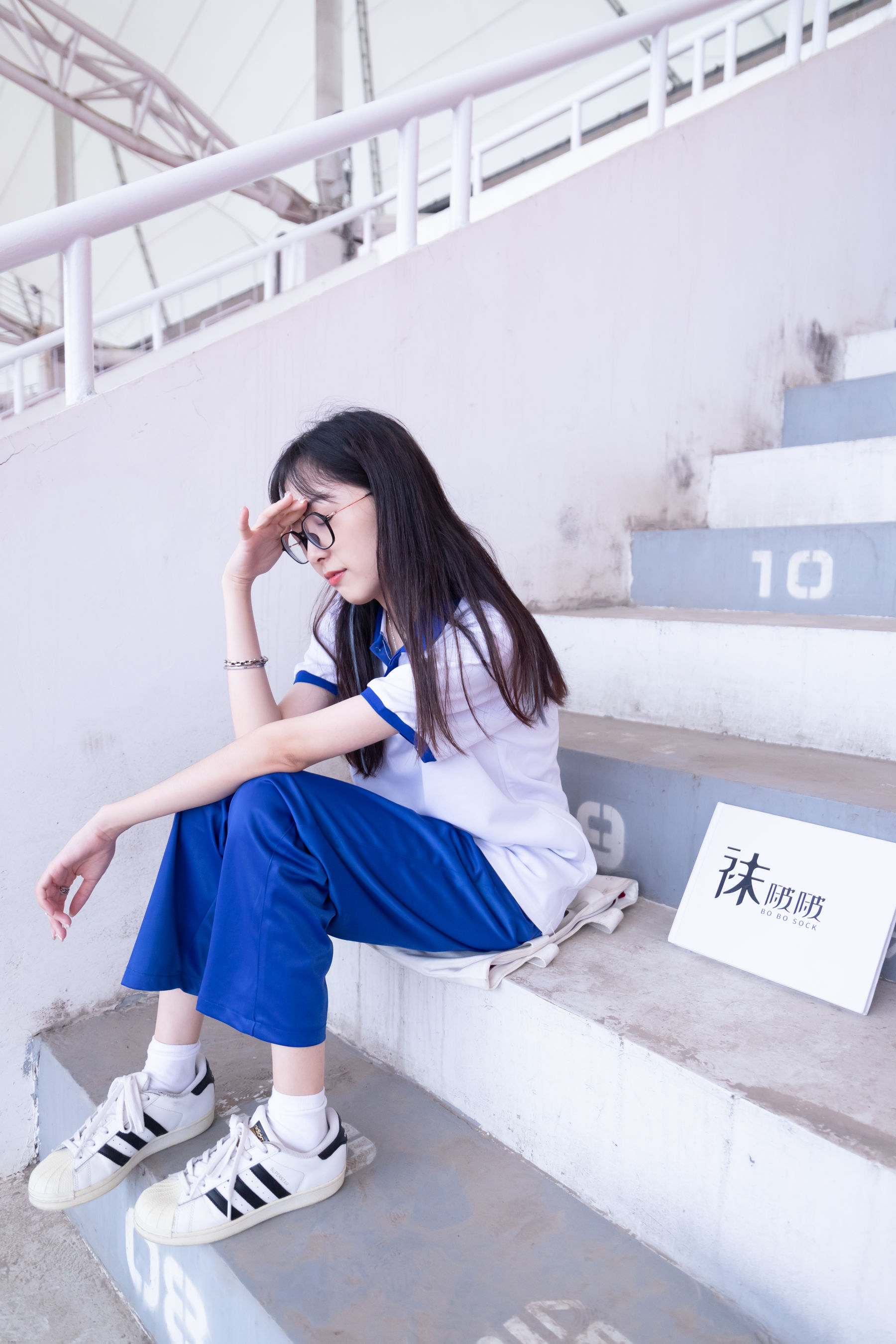 BoBoSocks袜啵啵 No.002 稚予-校服、贝壳头、白棉袜、裸足