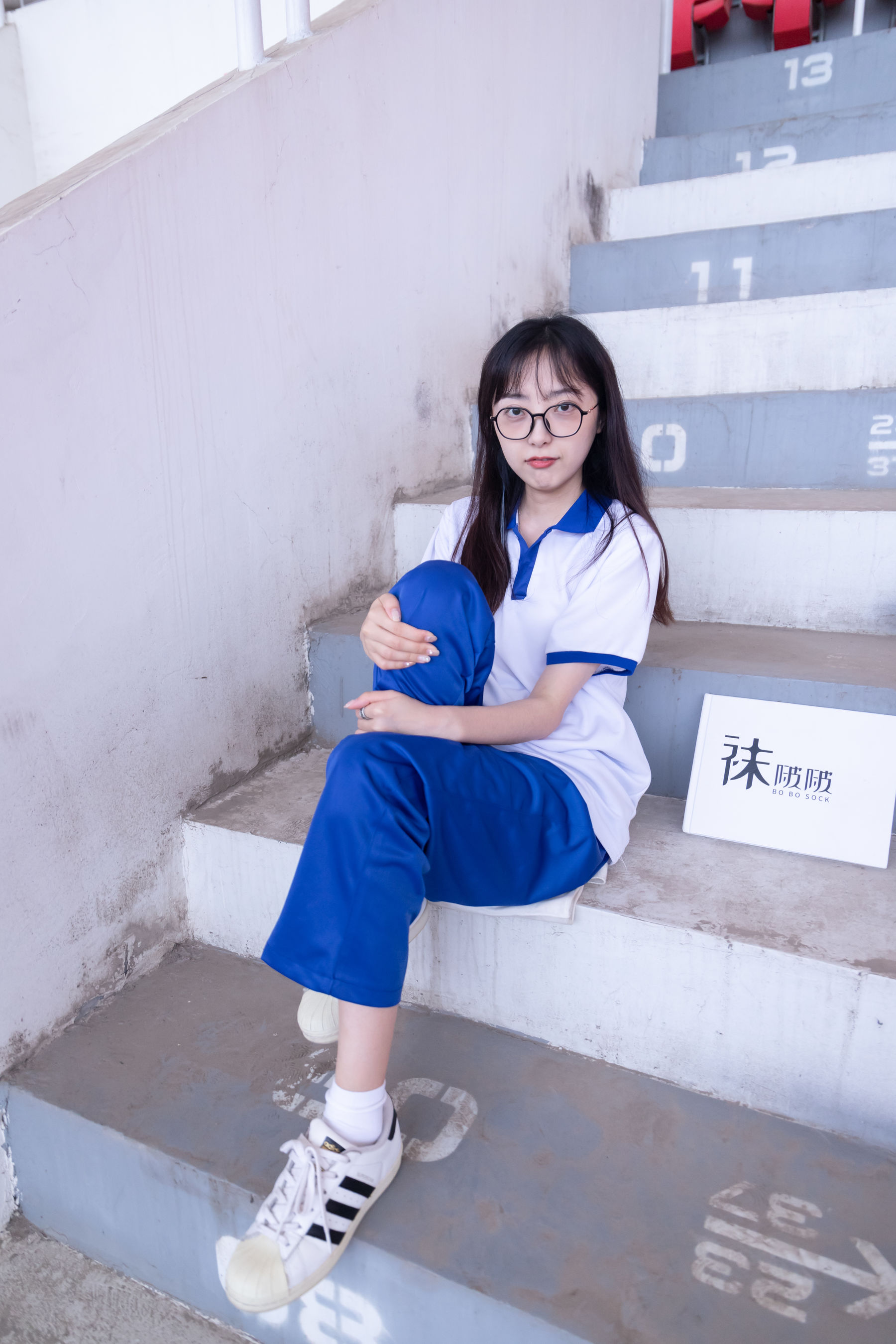 BoBoSocks袜啵啵 No.002 稚予-校服、贝壳头、白棉袜、裸足