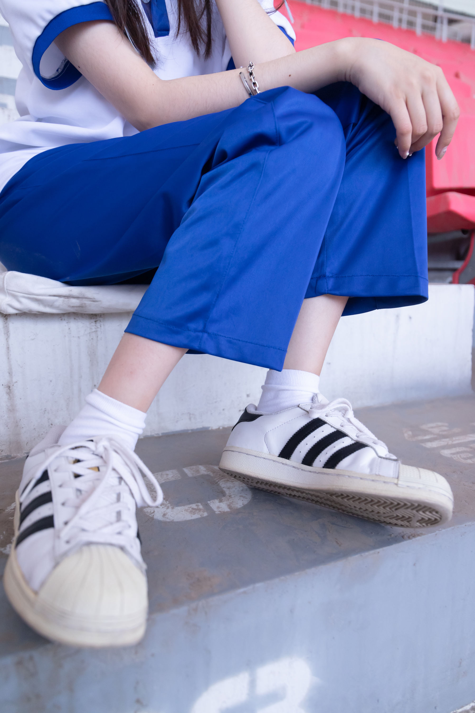 BoBoSocks袜啵啵 No.002 稚予-校服、贝壳头、白棉袜、裸足