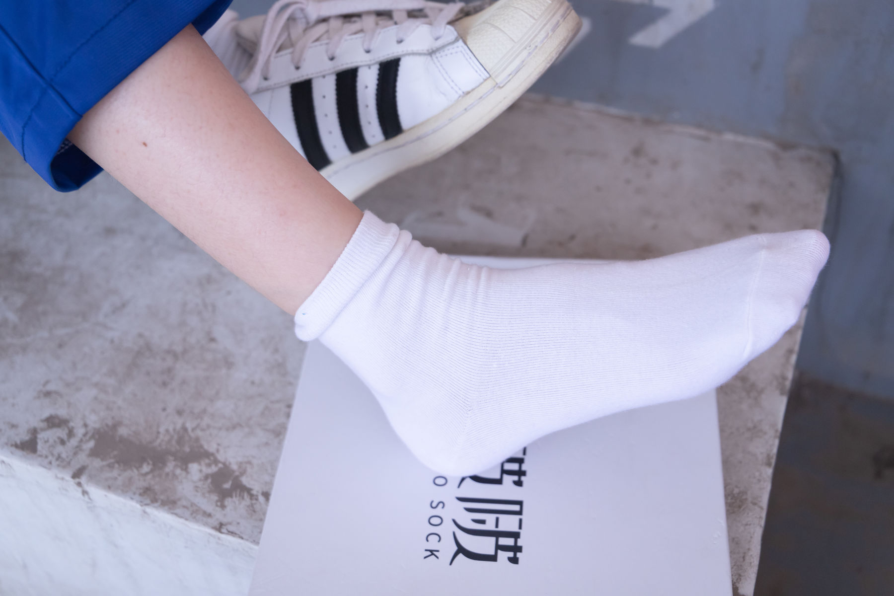 BoBoSocks袜啵啵 No.002 稚予-校服、贝壳头、白棉袜、裸足