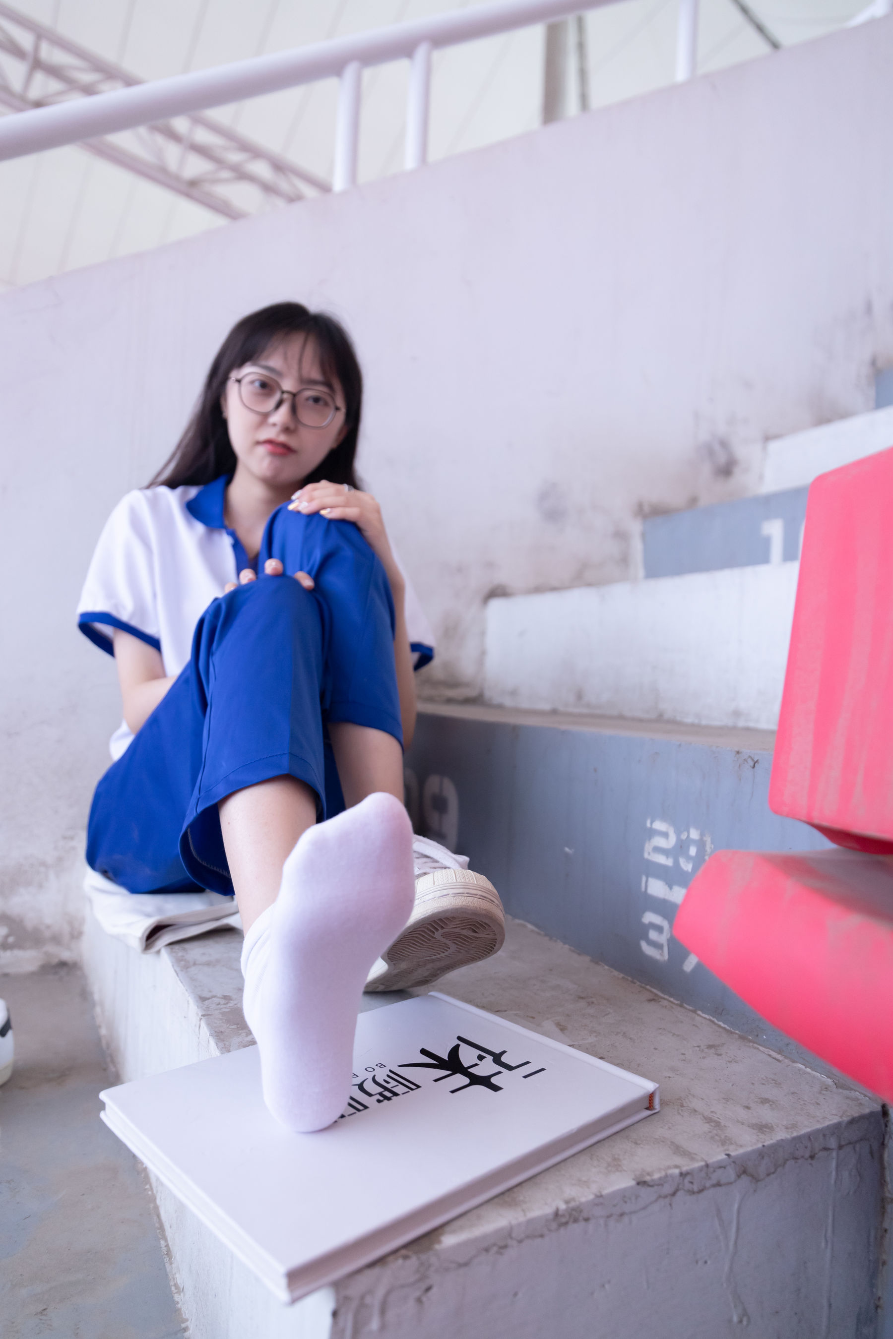 BoBoSocks袜啵啵 No.002 稚予-校服、贝壳头、白棉袜、裸足