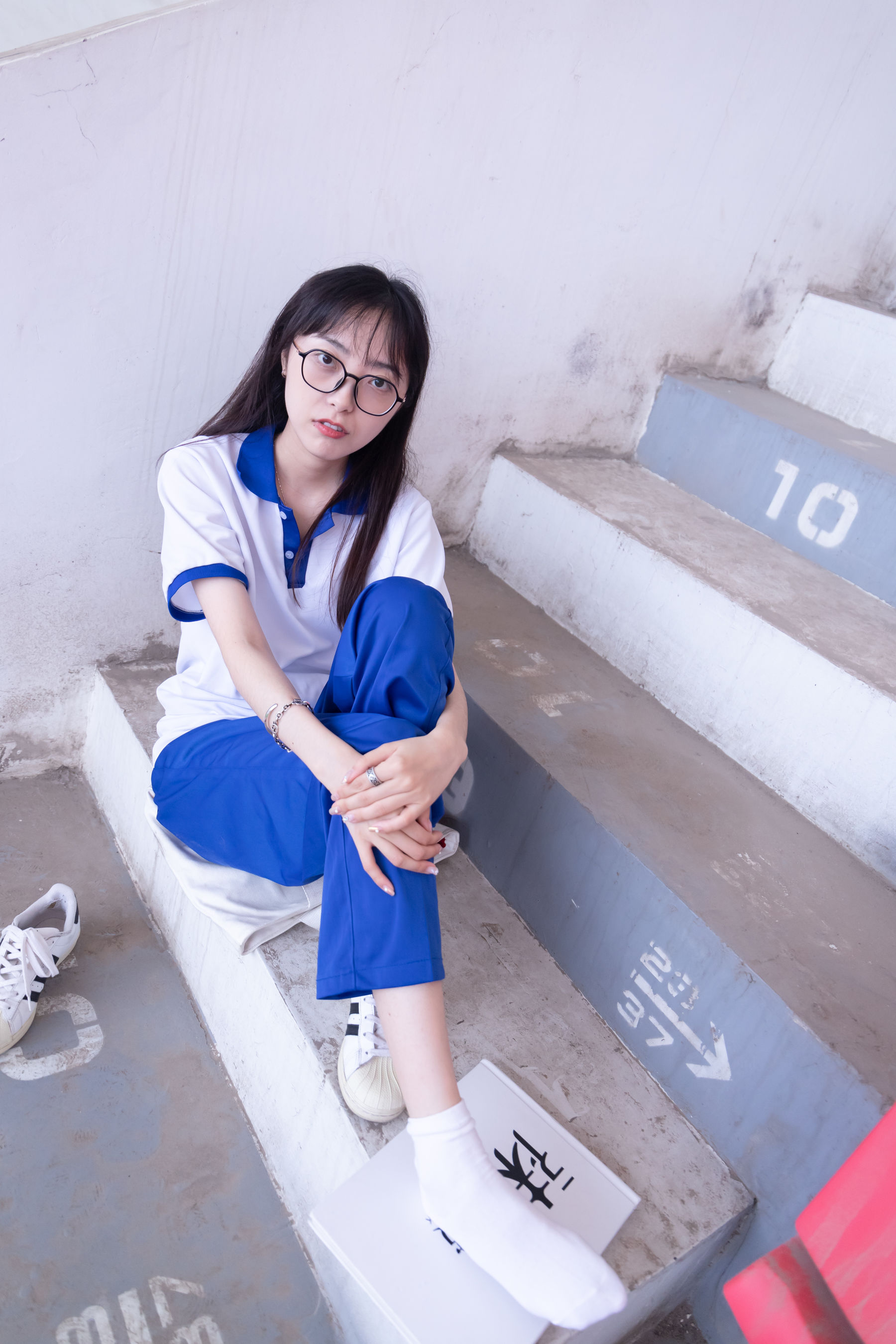 BoBoSocks袜啵啵 No.002 稚予-校服、贝壳头、白棉袜、裸足