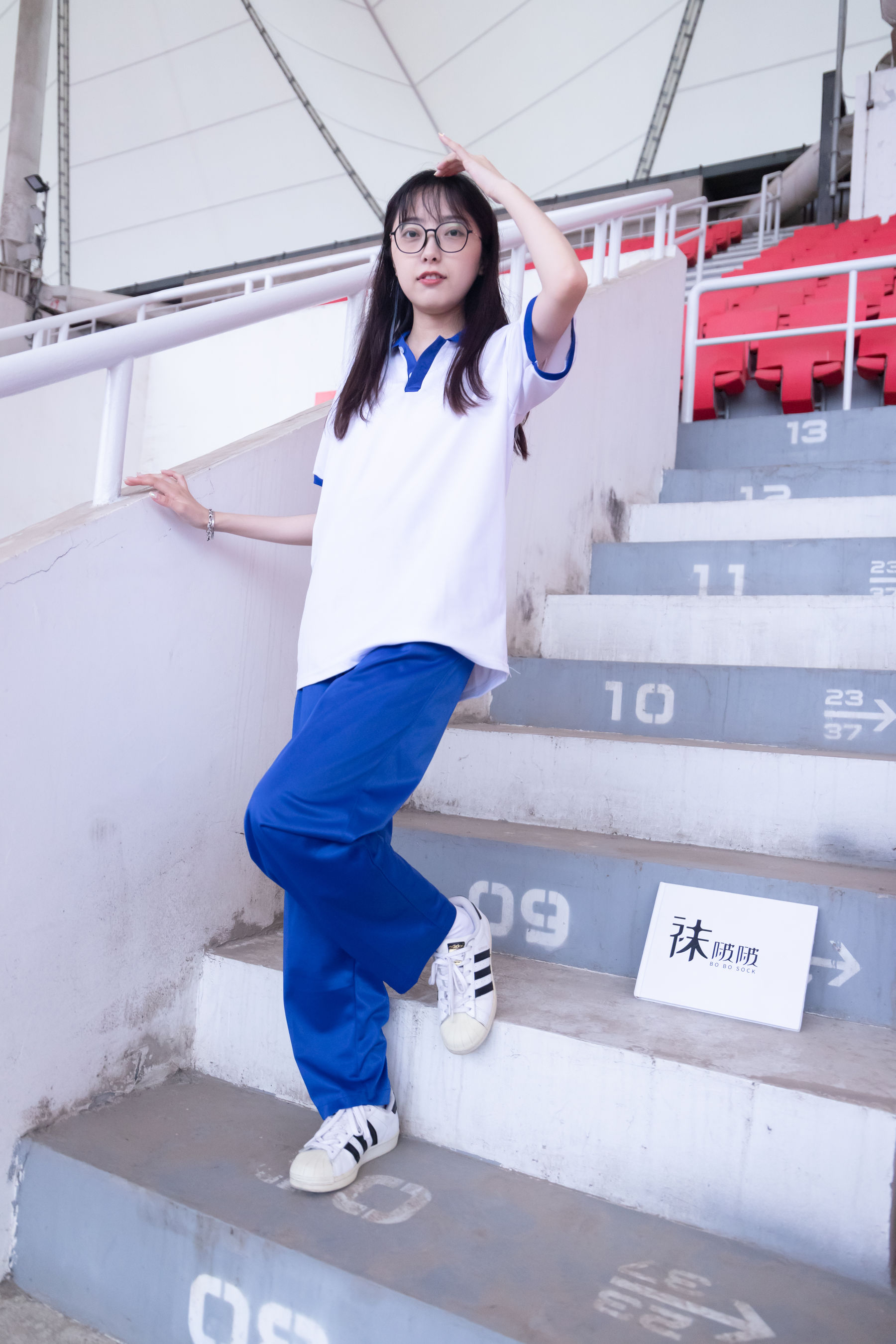 BoBoSocks袜啵啵 No.002 稚予-校服、贝壳头、白棉袜、裸足