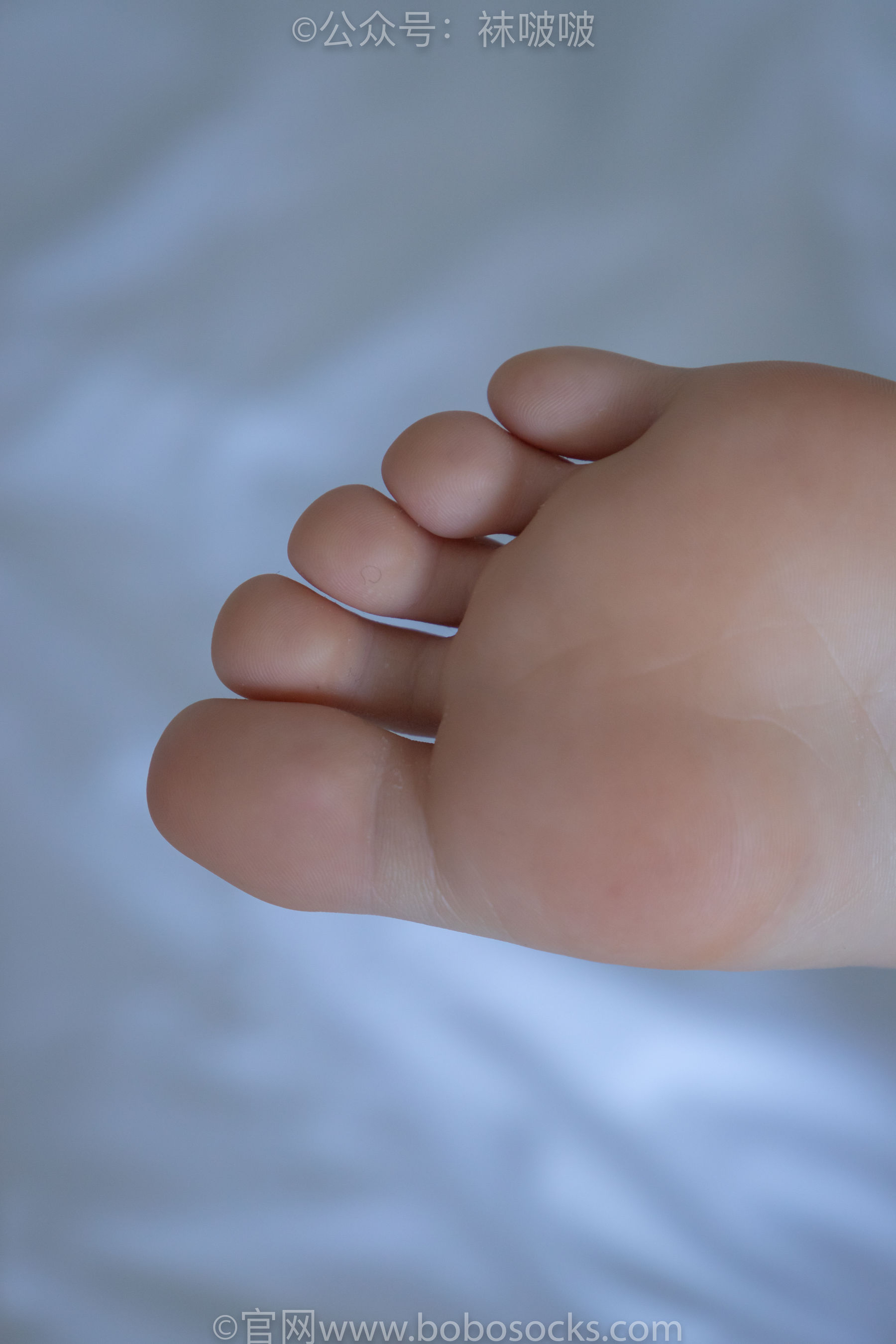BoBoSocks袜啵啵 No.003 果冻-麦昆鞋、白色脏棉袜