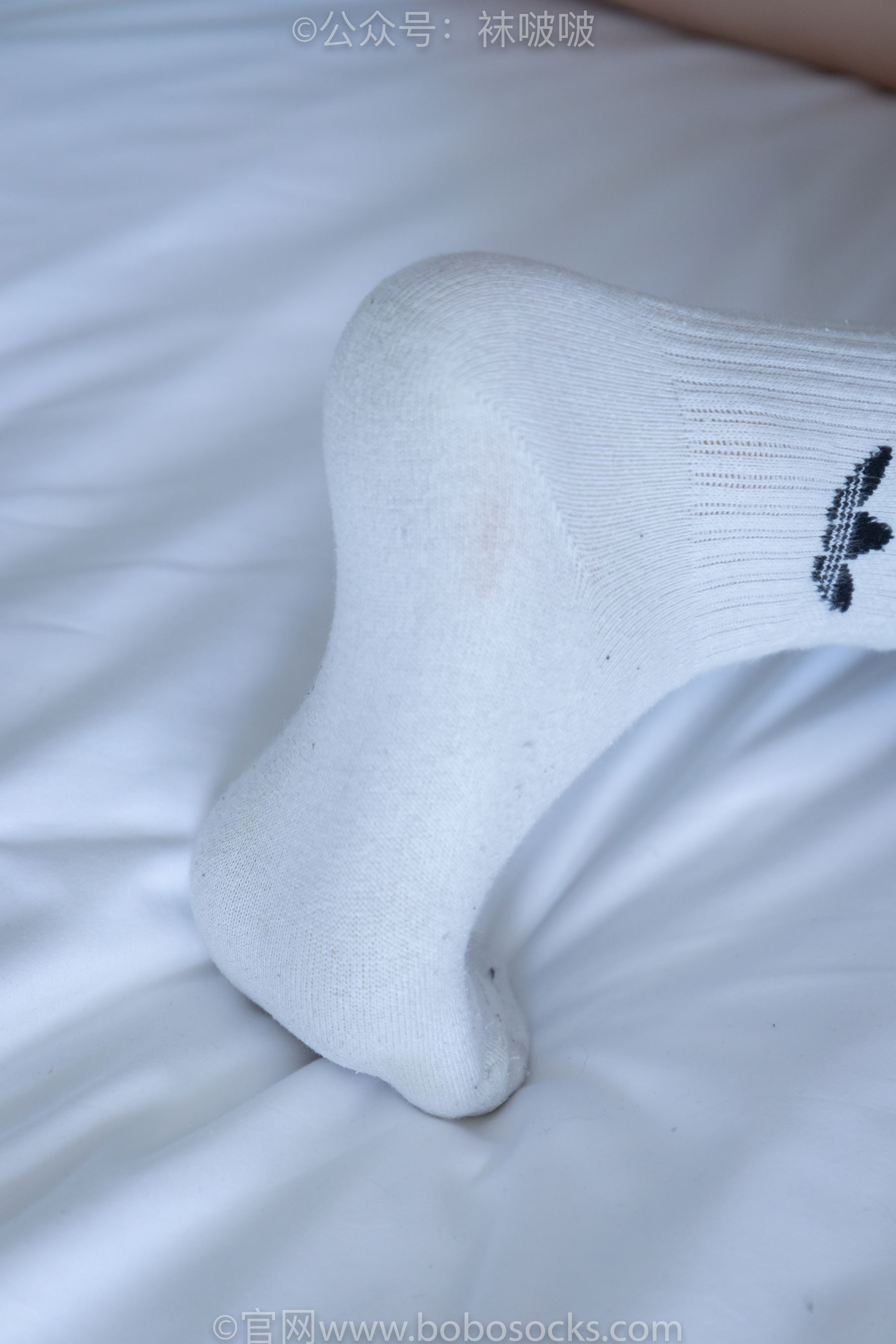 BoBoSocks袜啵啵 No.003 果冻-麦昆鞋、白色脏棉袜