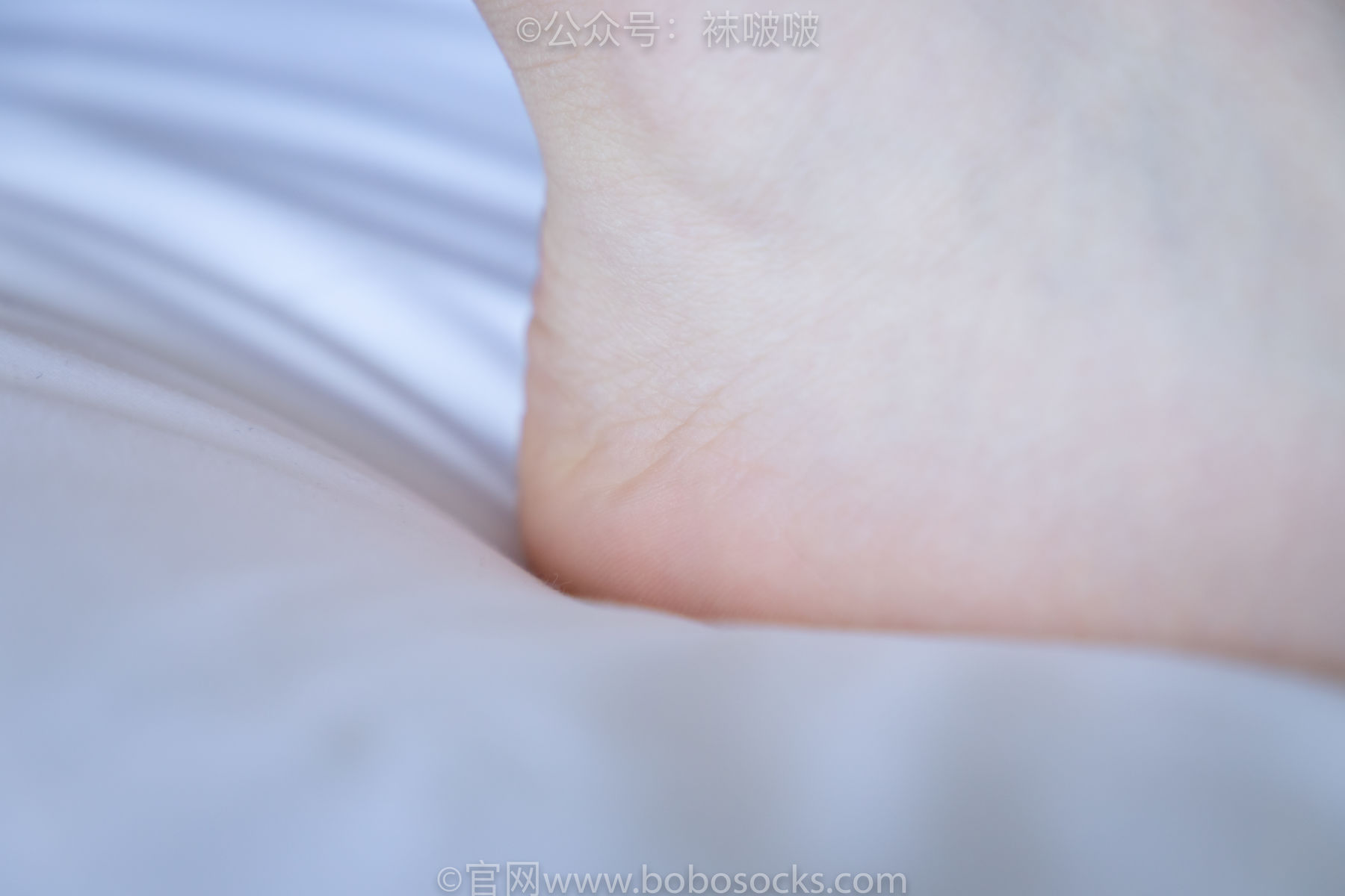 BoBoSocks袜啵啵 No.003 果冻-麦昆鞋、白色脏棉袜