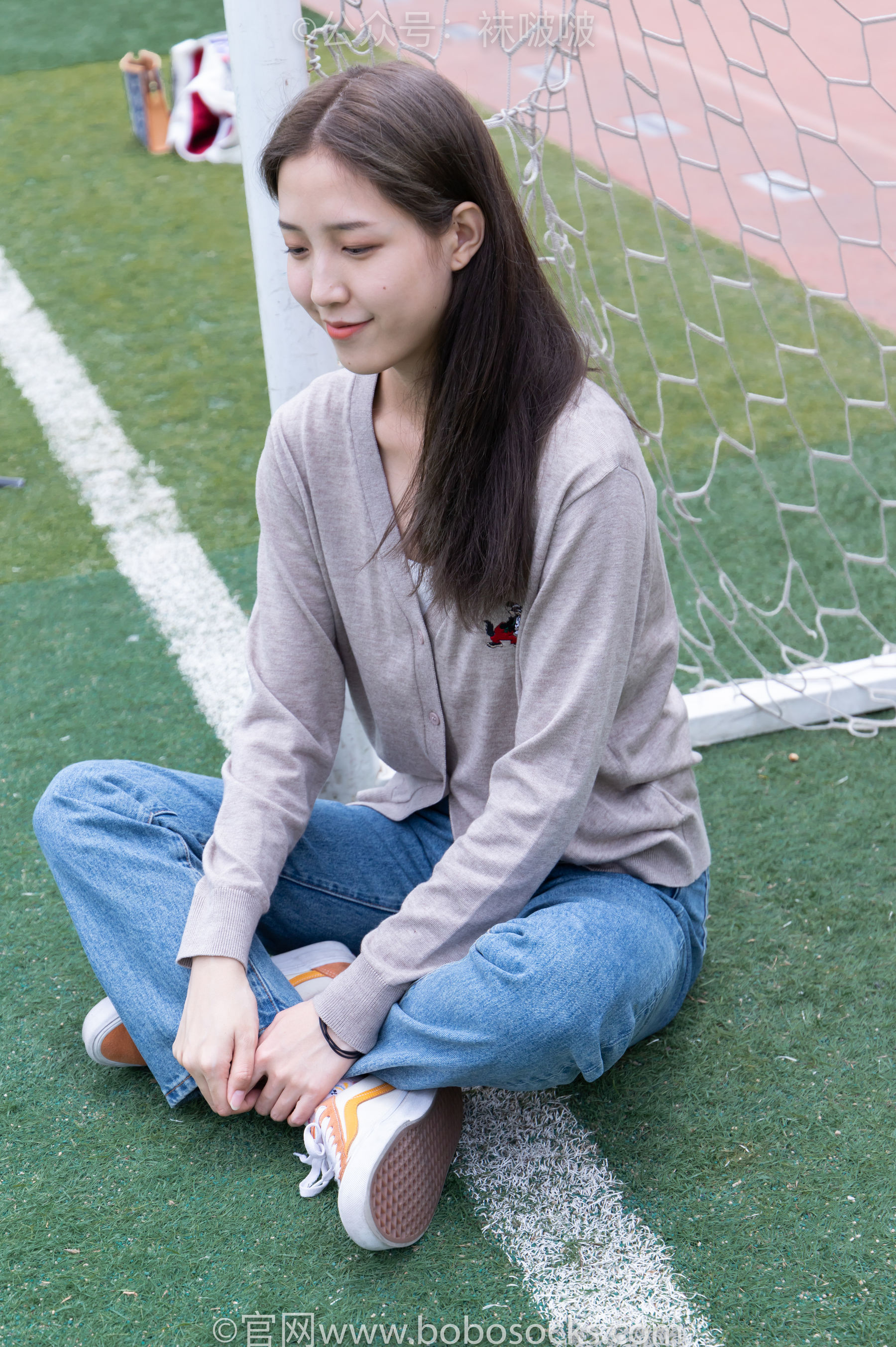 BoBoSocks袜啵啵 No.004 泡芙-vans帆布鞋、白棉袜、裸足