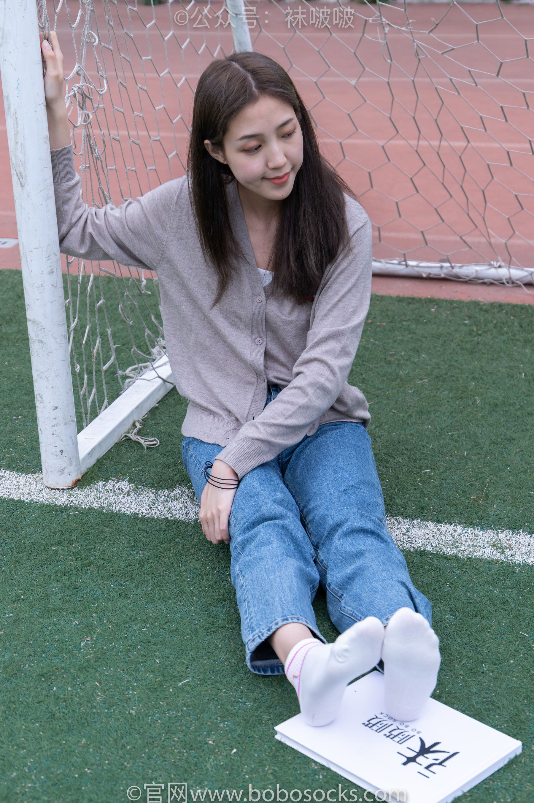 BoBoSocks袜啵啵 No.004 泡芙-vans帆布鞋、白棉袜、裸足