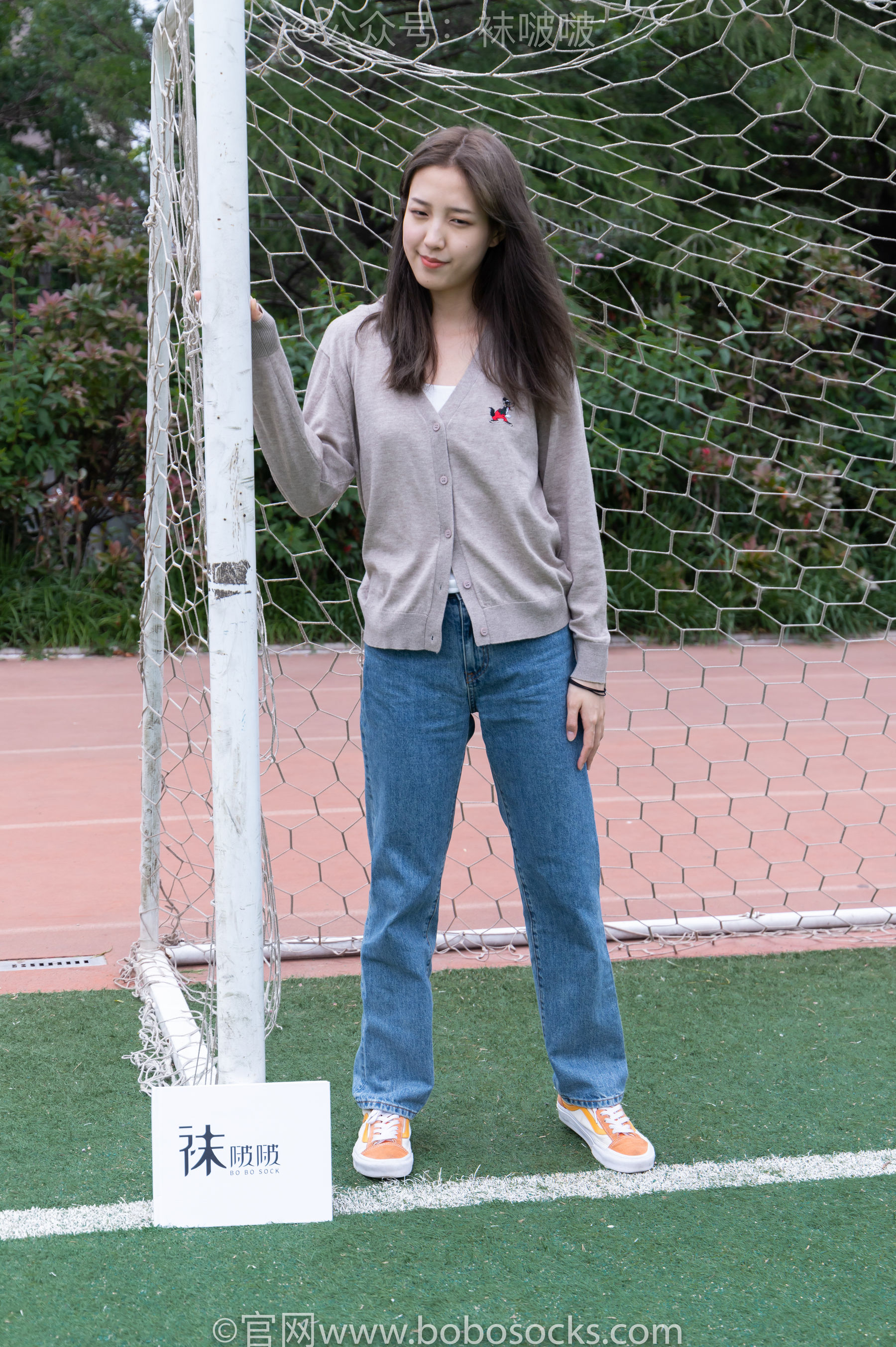 BoBoSocks袜啵啵 No.004 泡芙-vans帆布鞋、白棉袜、裸足