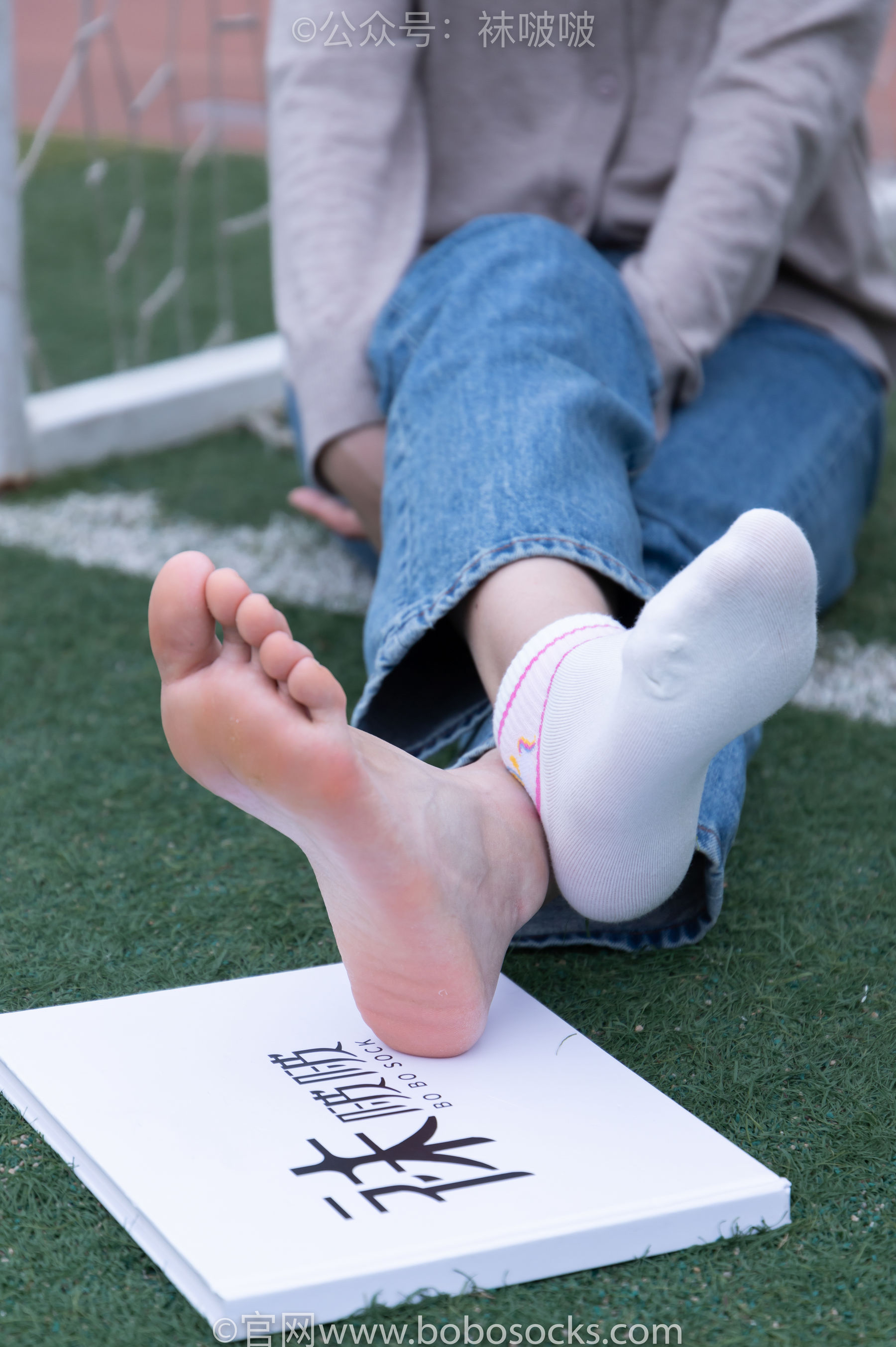 BoBoSocks袜啵啵 No.004 泡芙-vans帆布鞋、白棉袜、裸足