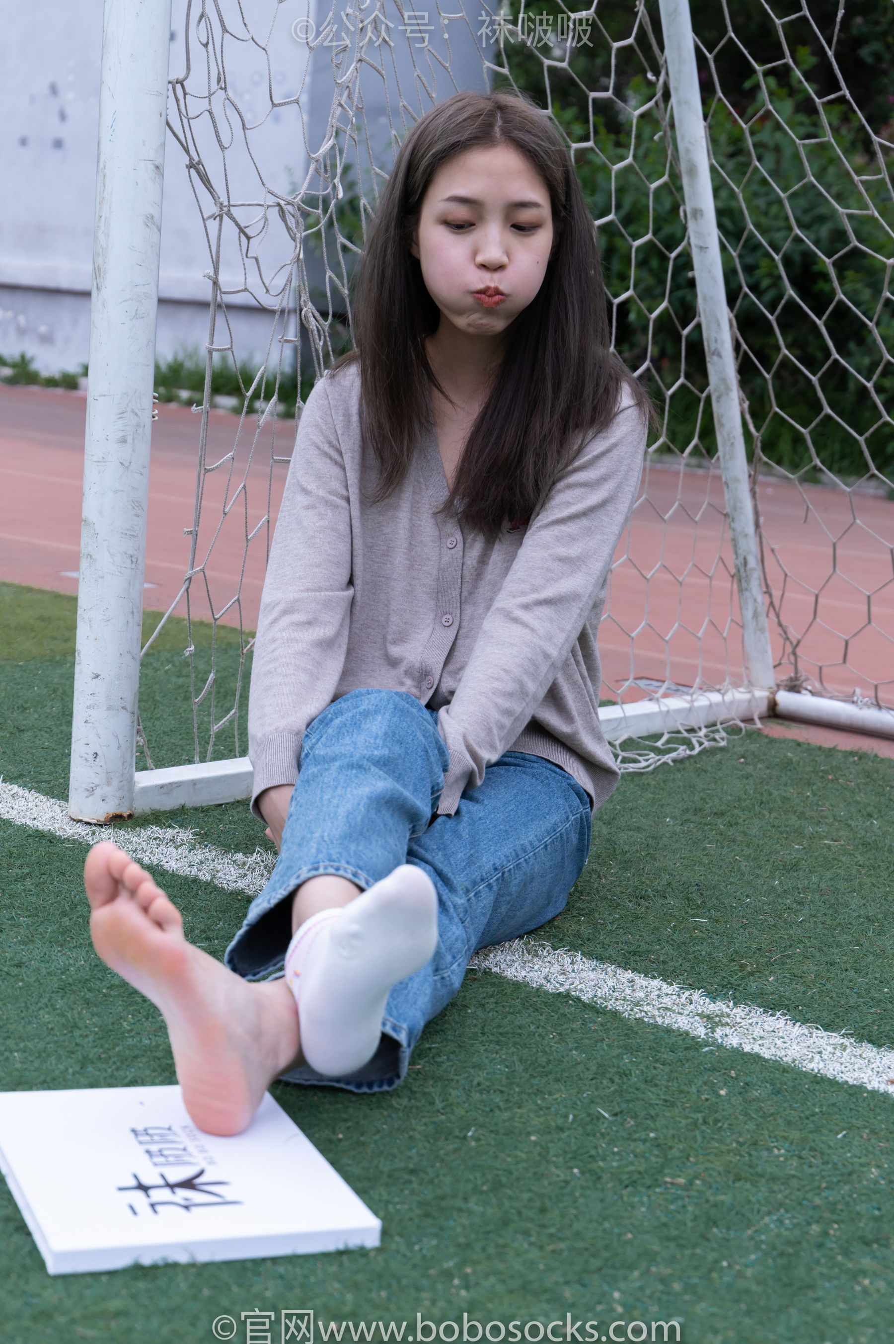 BoBoSocks袜啵啵 No.004 泡芙-vans帆布鞋、白棉袜、裸足